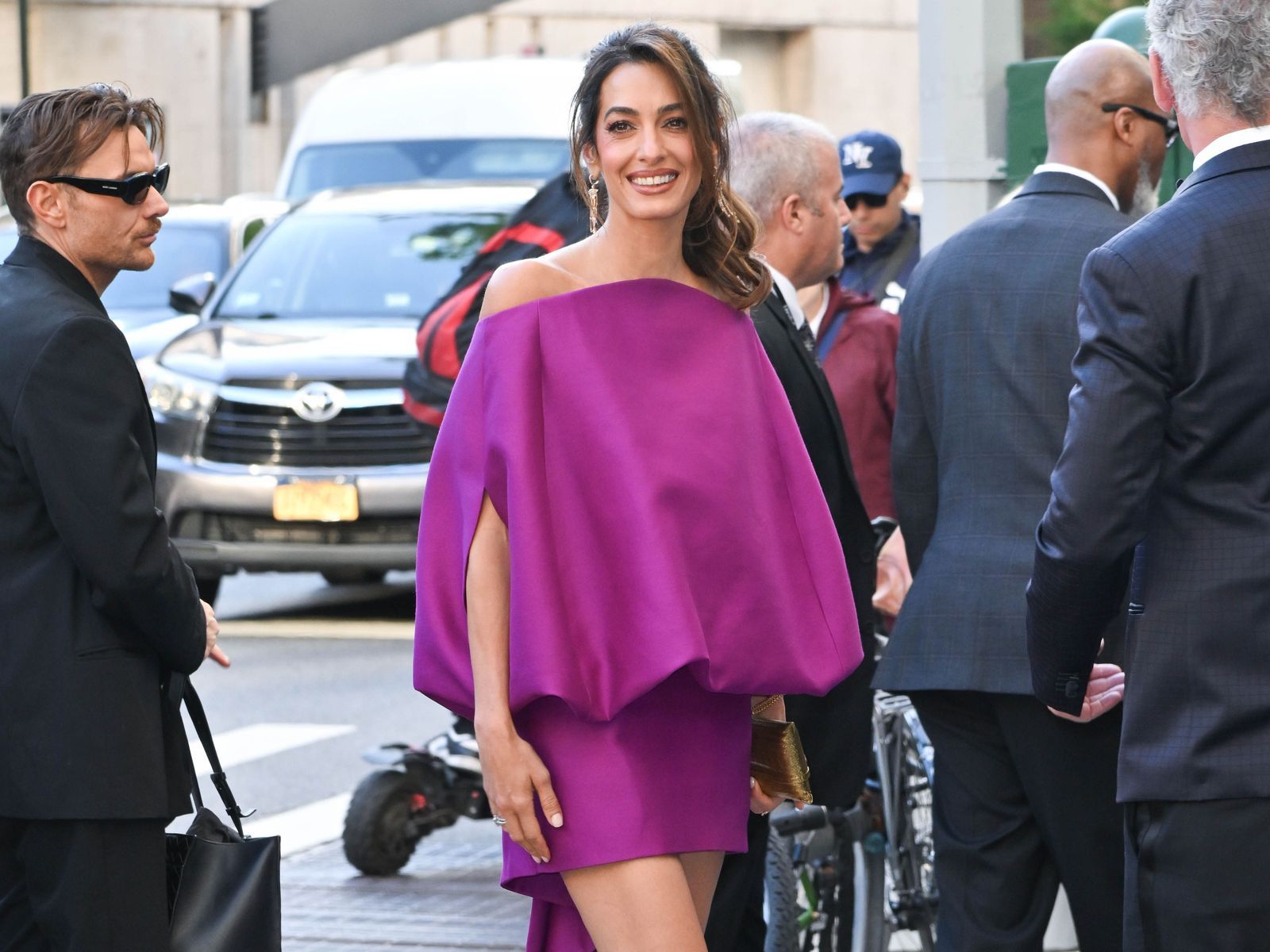 1600x1200 Amal Clooney: Fashion, News, Photo and Videos