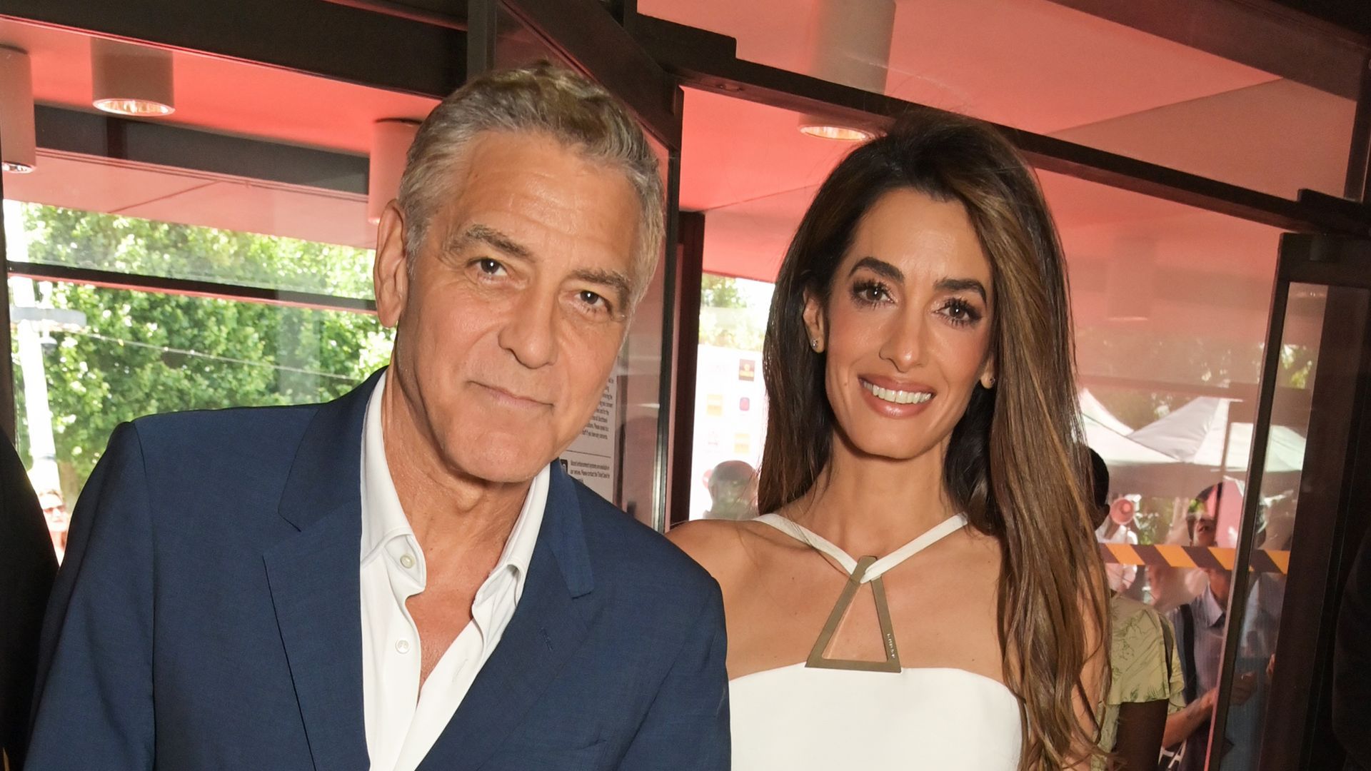 1920x1080 Amal Clooney stuns in sparkling sequin dress at luxe Lake Como event