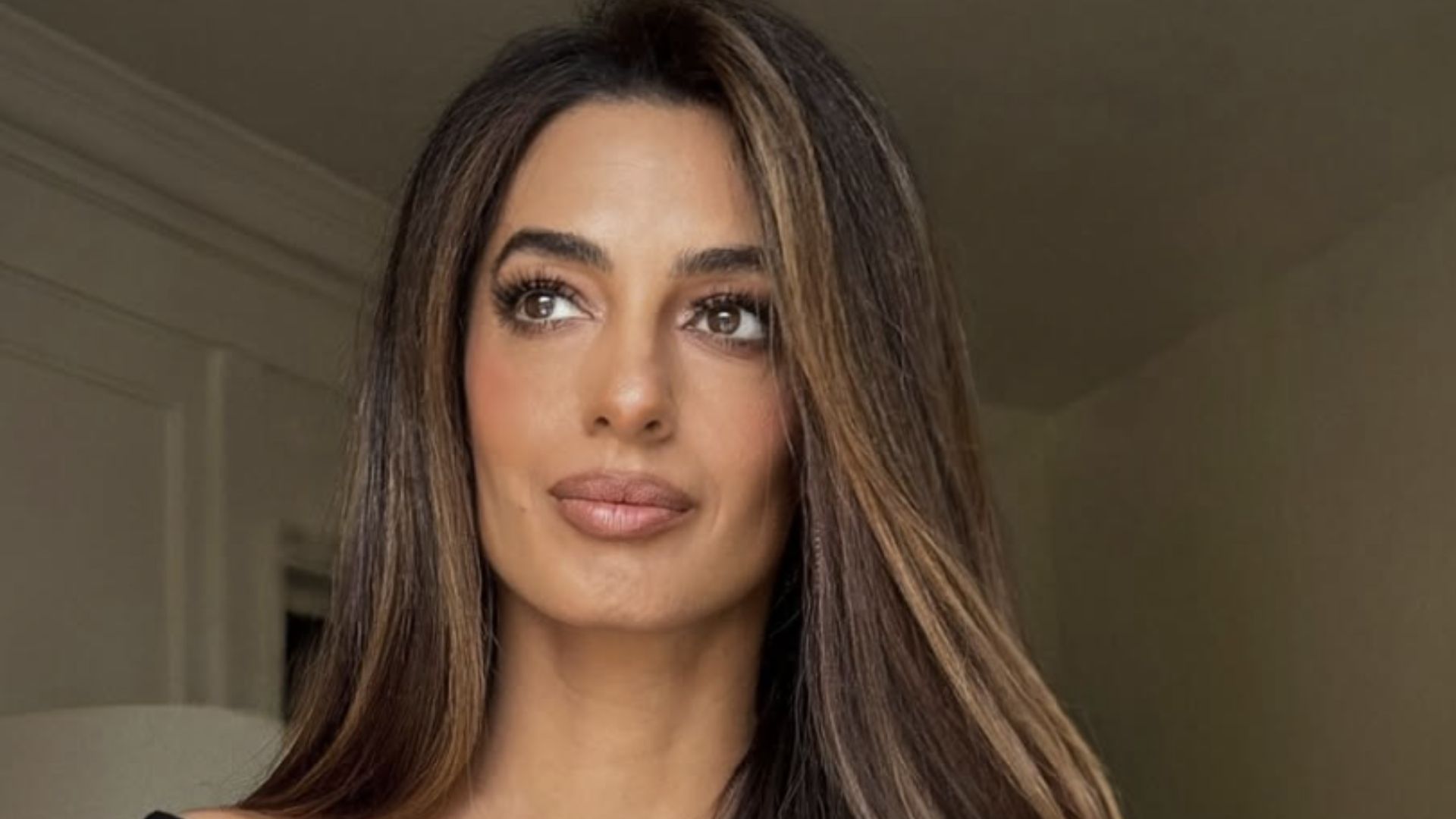 1920x1080 At Amal Clooney is making waves with a luminous hair transformation
