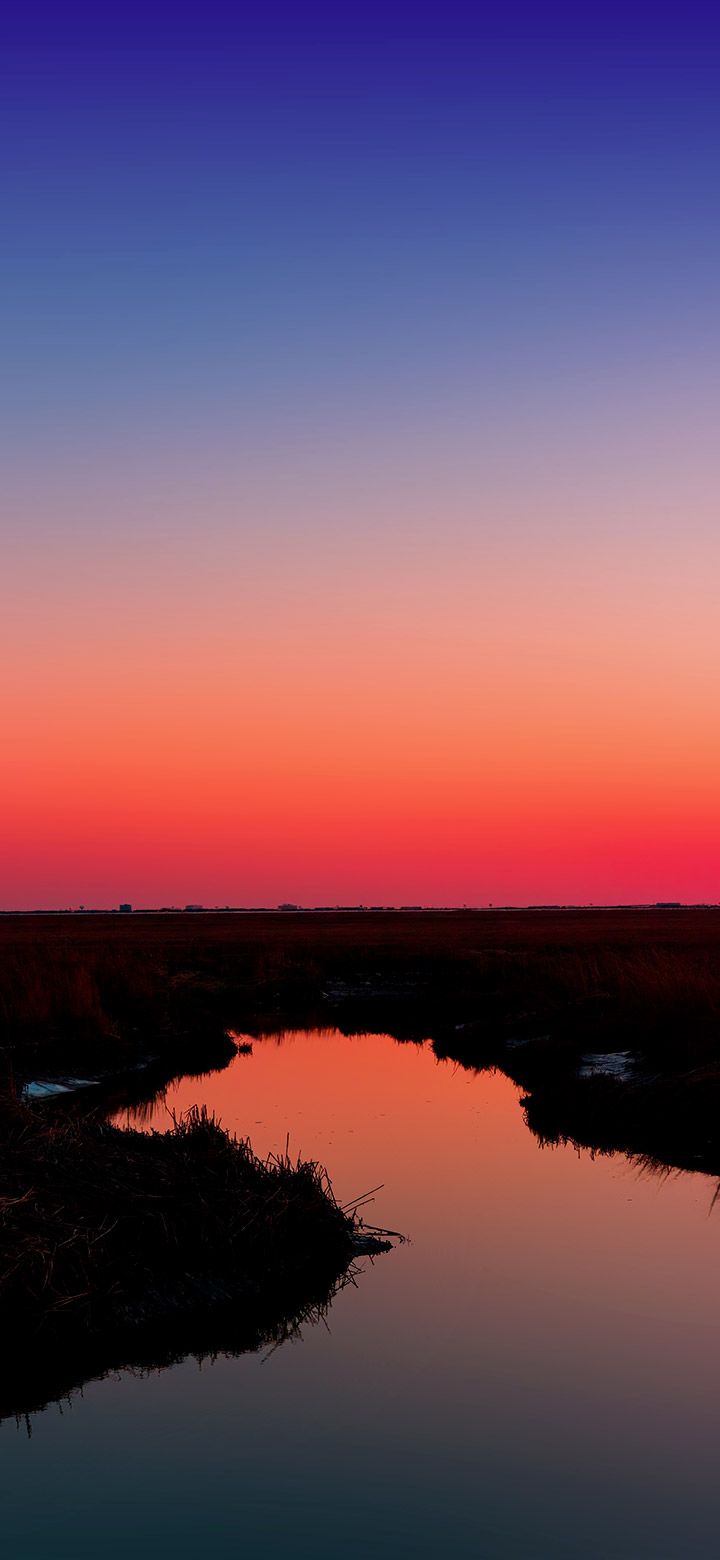 720x1560 Cool gradient in a sunset sky 4K iphone Wallpaper