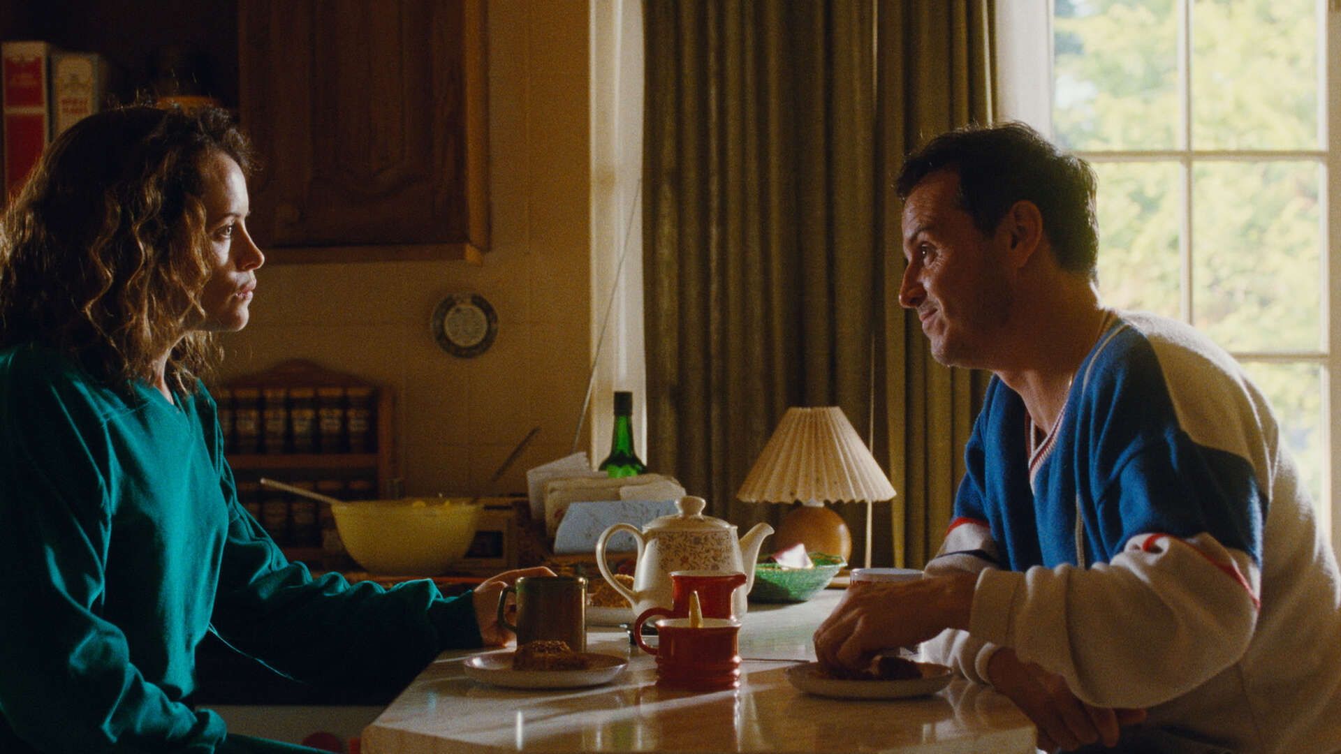 1920x1080 Review: 'All of Us Strangers' brings out the best in Andrew Scott