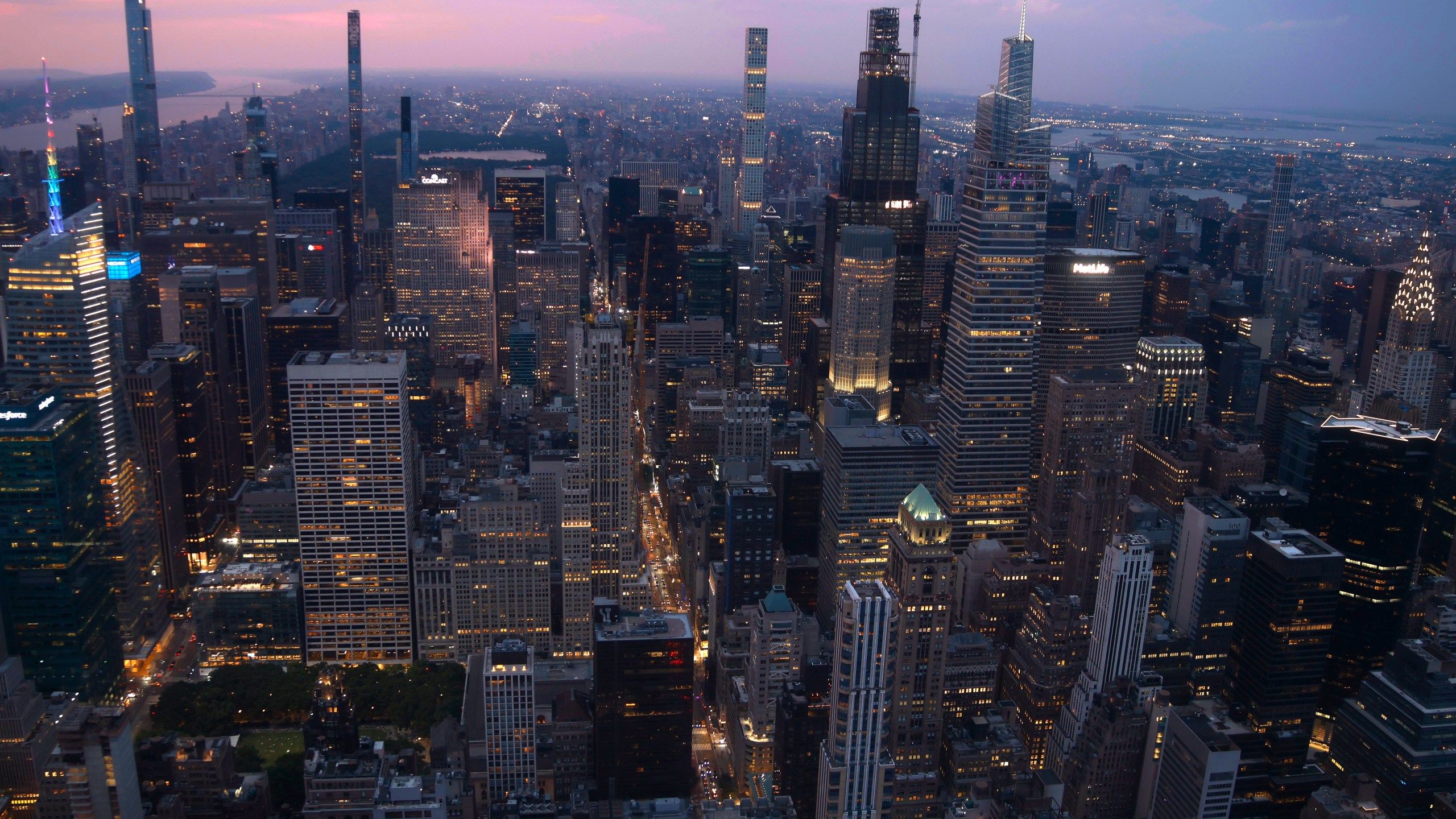 2560x1440 NYC landmark named No. 1 attraction in the world