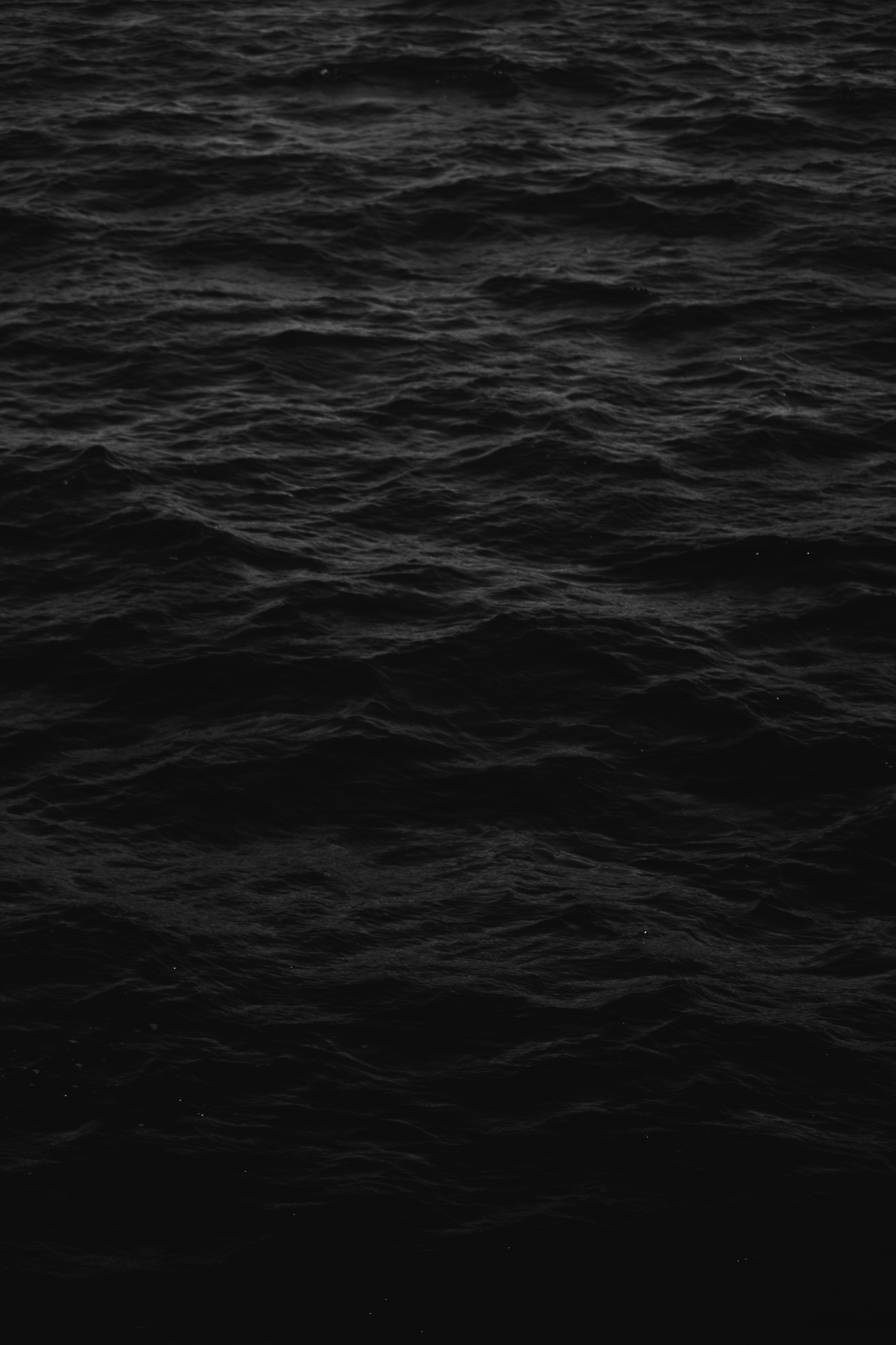 3000x4500 Black Water Picture. Download Free Image