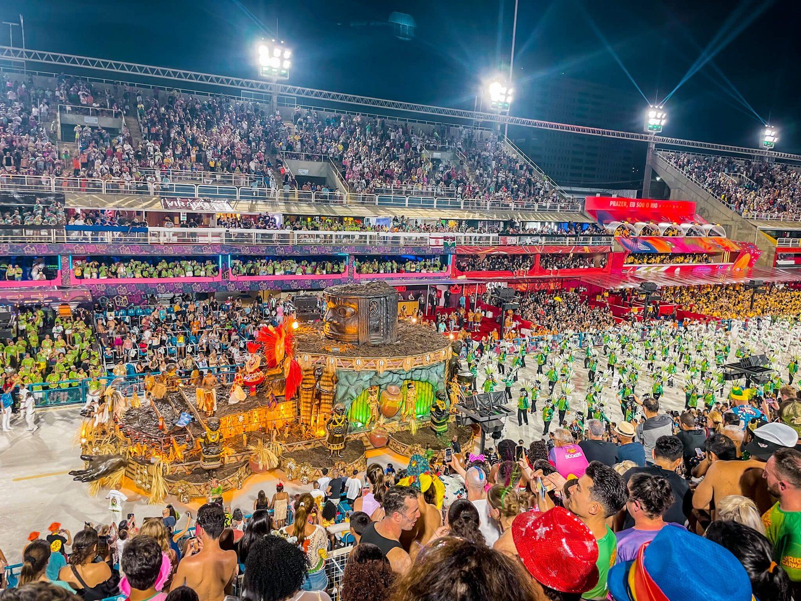 1600x1200 Is Rio Carnival Worth it? A Complete Guide to the World's Biggest Party your mapa