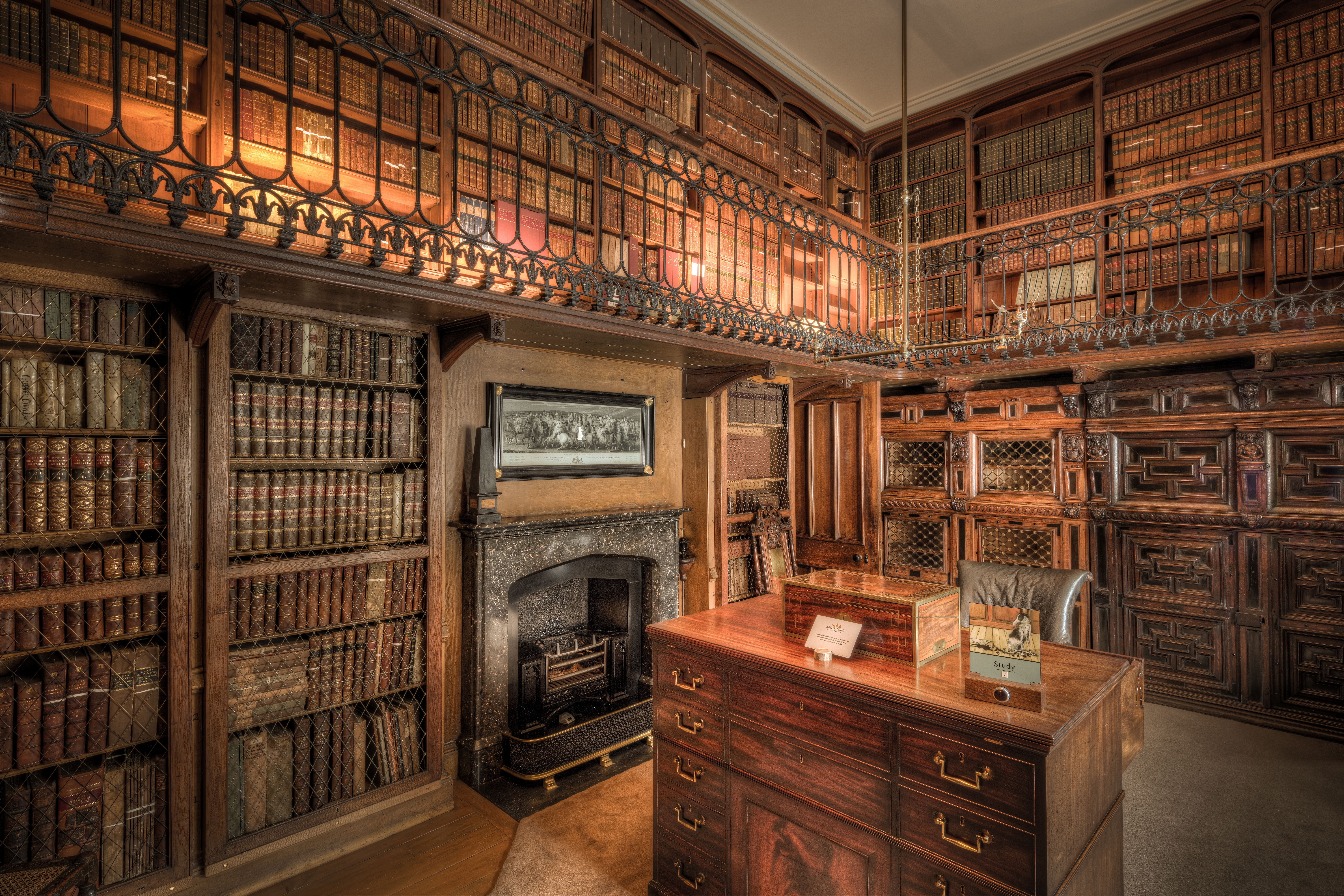 8687x5791 Abbotsford House Study