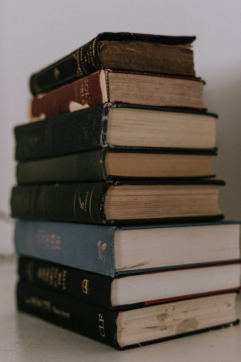 1000x1500 Study Book Wallpaper