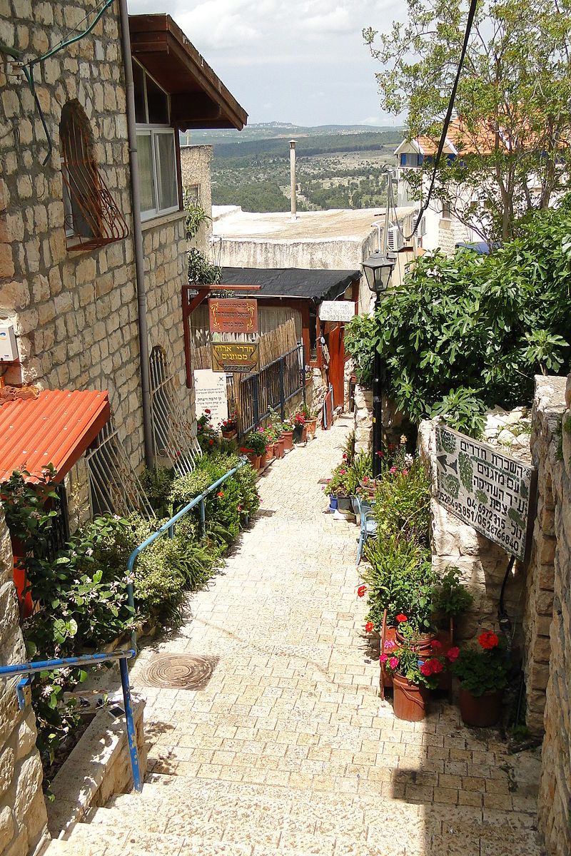 800x1200 Tzfat Walking Tour. World Jewish Travel