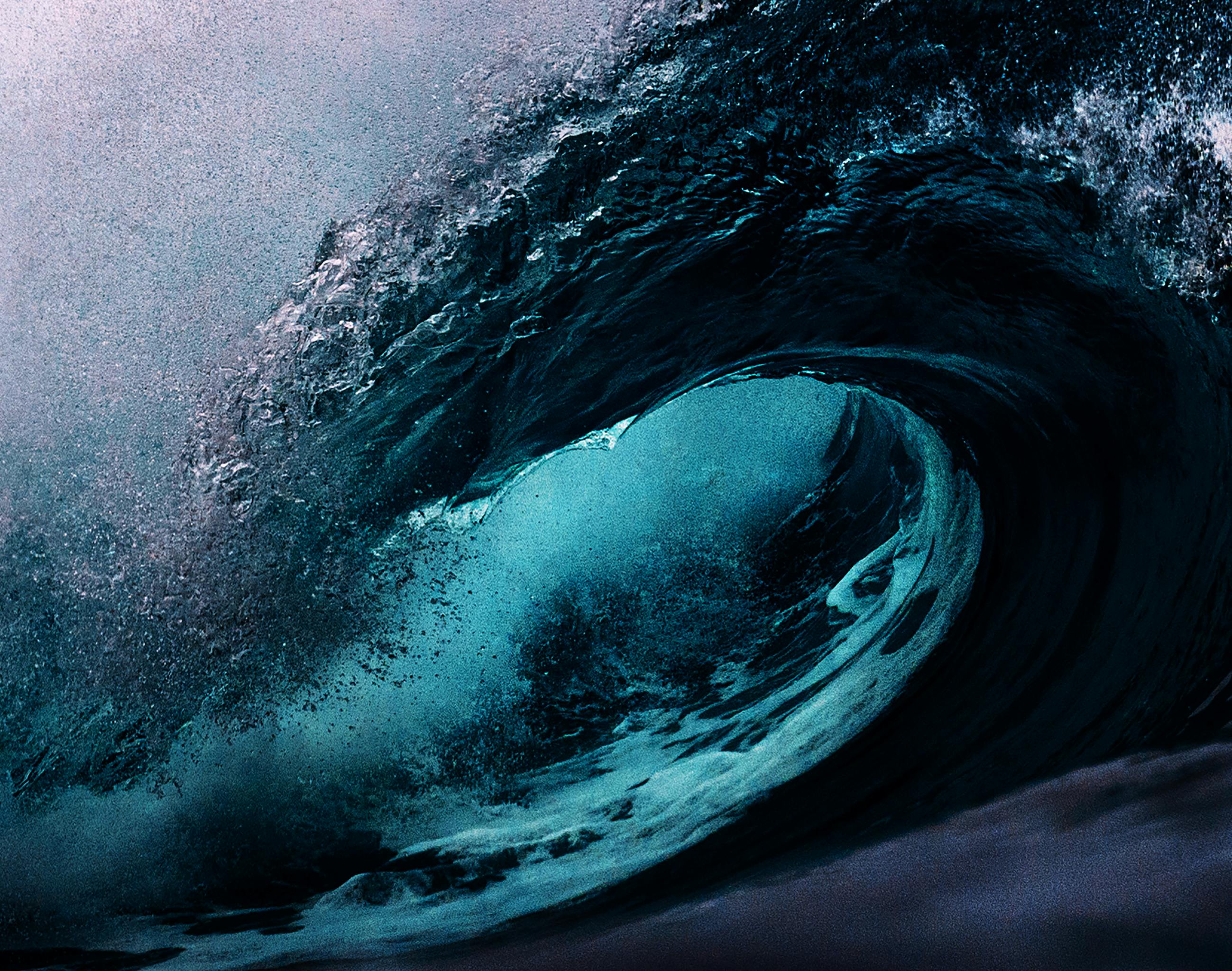 2598x2047 Focus Photography of Sea Waves · Free