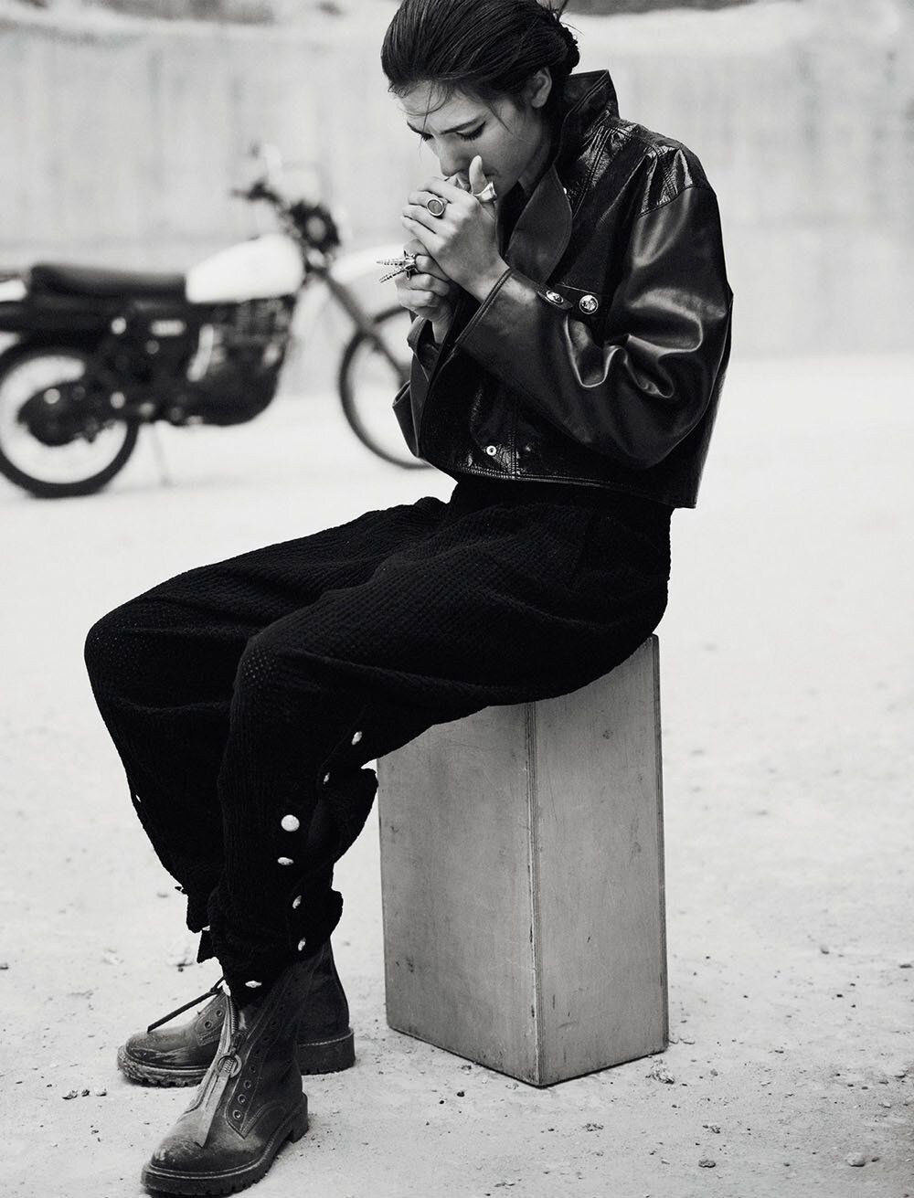 1000x1311 Loli Bahia Is True Grit Girl by Boo George Numéro September