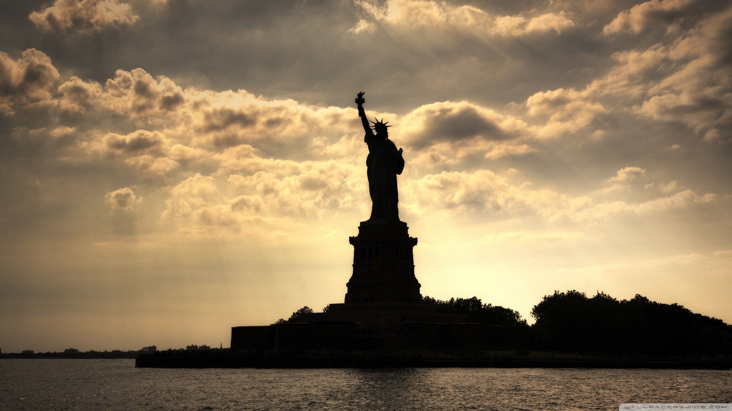 2560x1440 Statue of Liberty, United States 4K UHD Wallpaper for UltraHD Desktop and TV : Smartphone and Tablet Devices