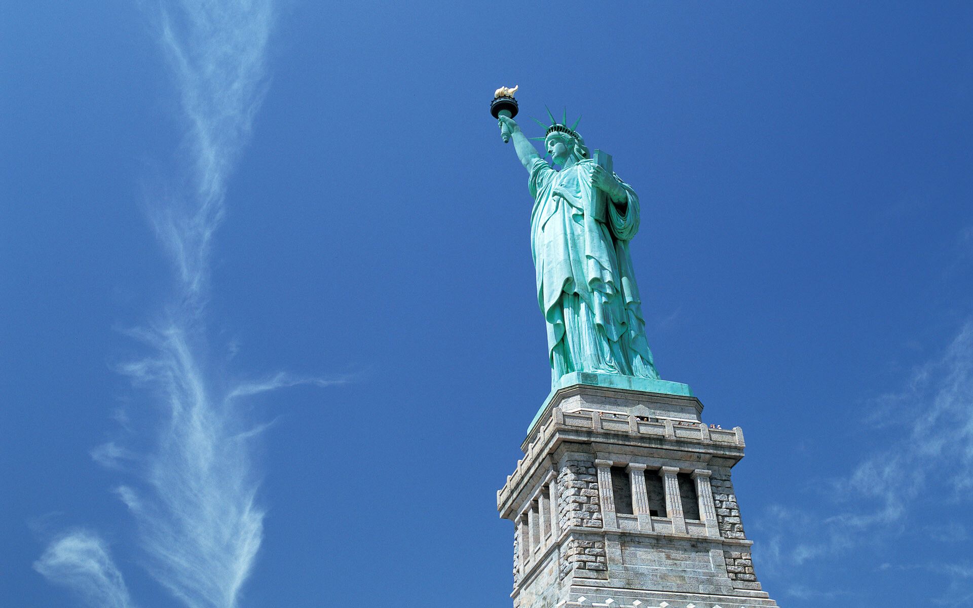 1920x1200 Statue of Liberty Wallpaper