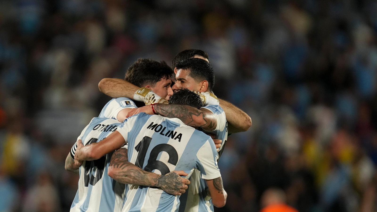 1600x900 Argentina without Messi wins at Uruguay, needs a draw with Brazil to qualify for 2026 World Cup