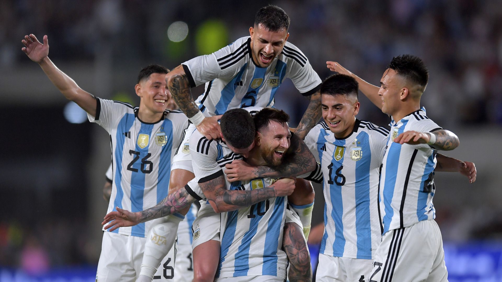 1920x1080 Argentina's World Cup Defense in Danger? Martínez & Lautaro Injury Blow