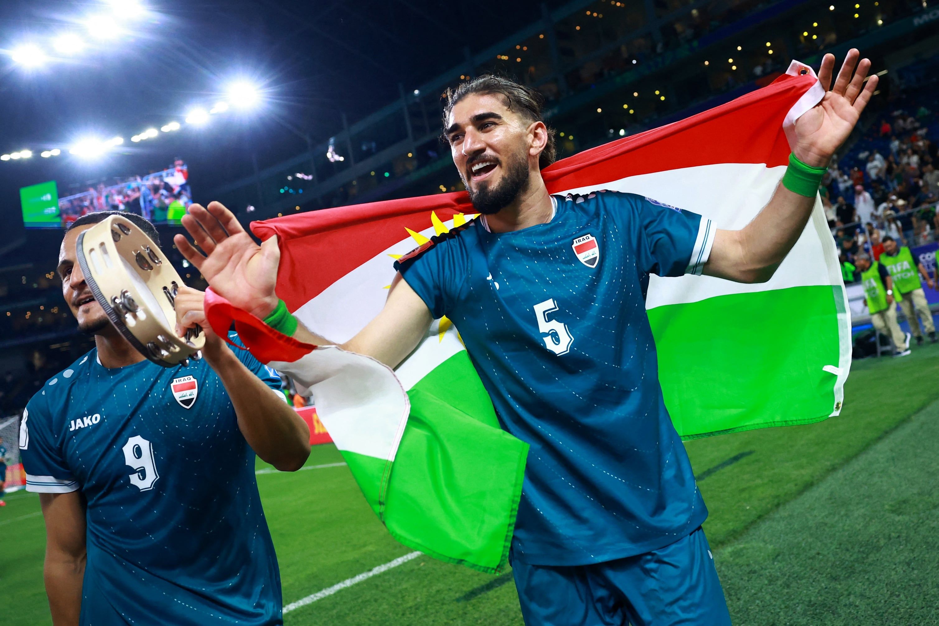 3017x2010 Iraqis erupt in jubilation as national football team qualify for World Cup