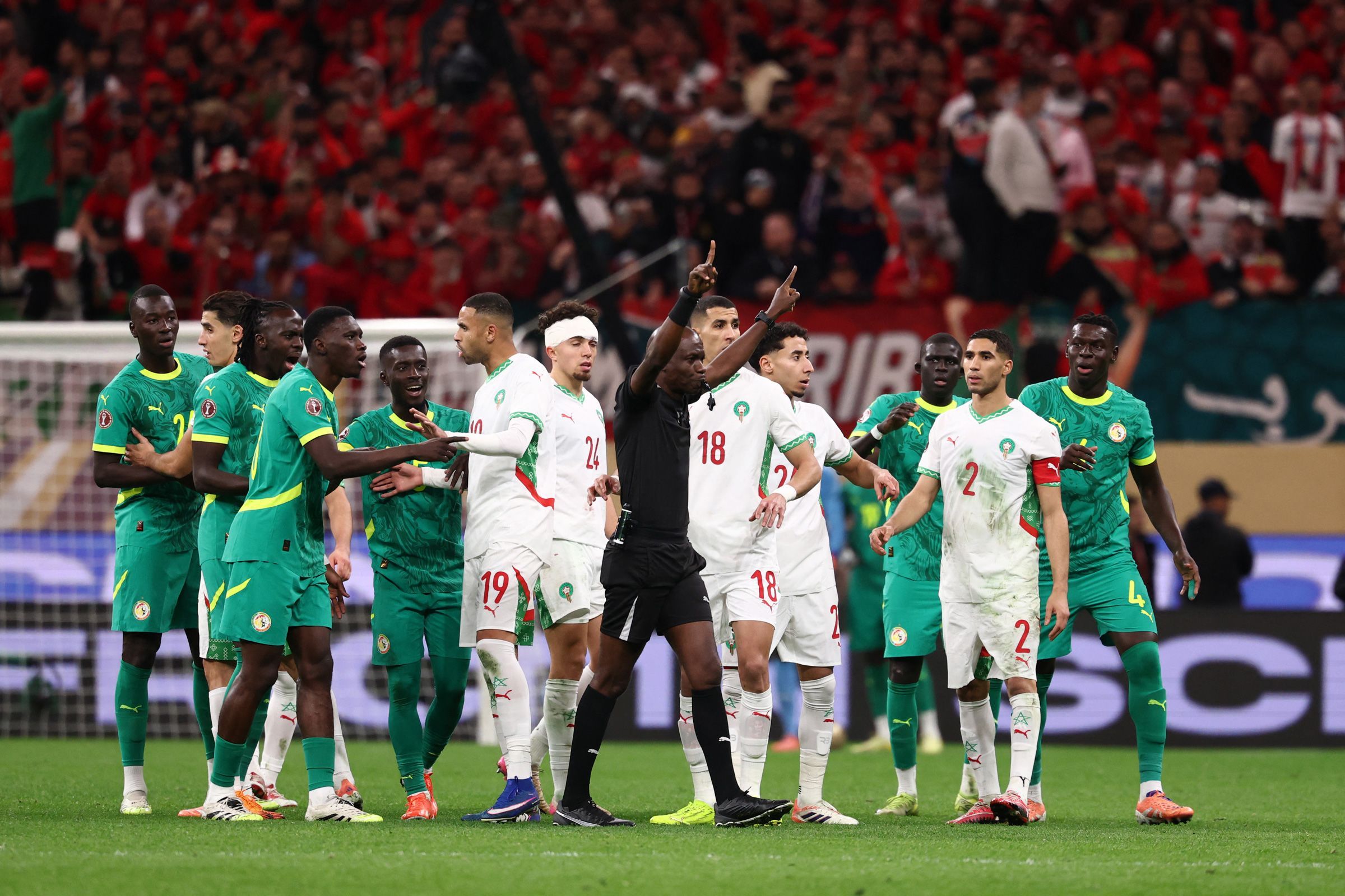 2400x1600 Senegal wins Africa Cup of Nations after chaotic final against host Morocco