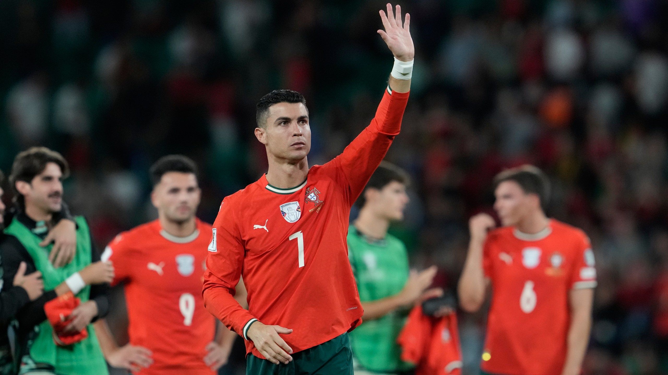 2560x1440 Ronaldo expects his 6th World Cup at age 41 next year is 'definitely' his last