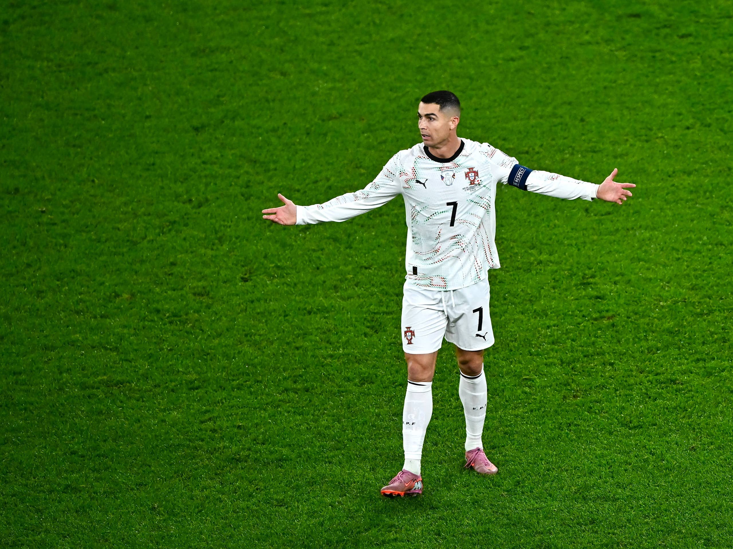 2560x1920 Cristiano Ronaldo Was Absolutely Right About Portugal's Loss vs Ireland