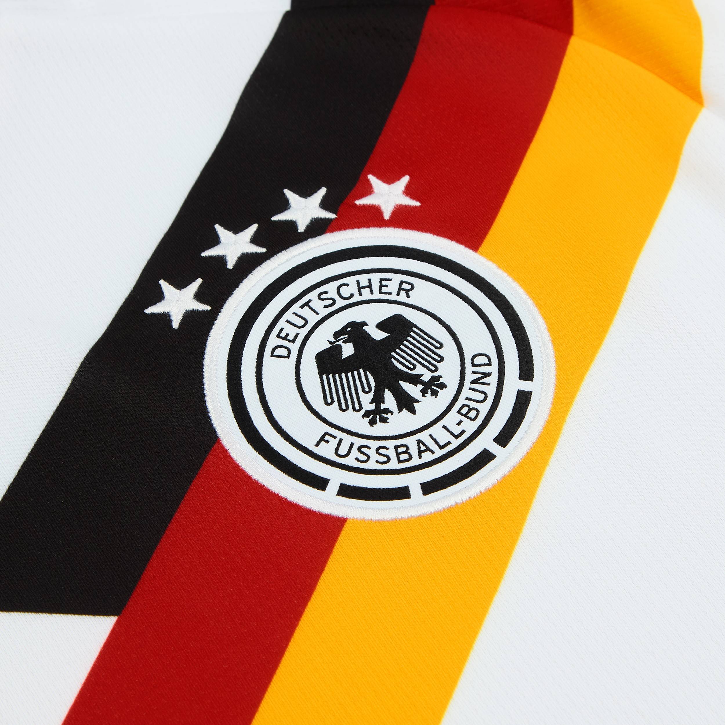 2500x2500 2026 27 Germany Home L S Shirt