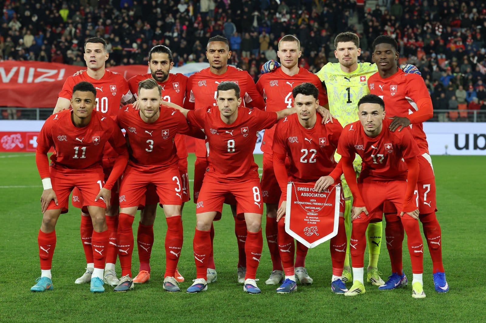 1600x1066 ⚽ Fußball Nationalmannschaft Schweiz: Nationalspieler, Kader, Trikot & Rückennummern