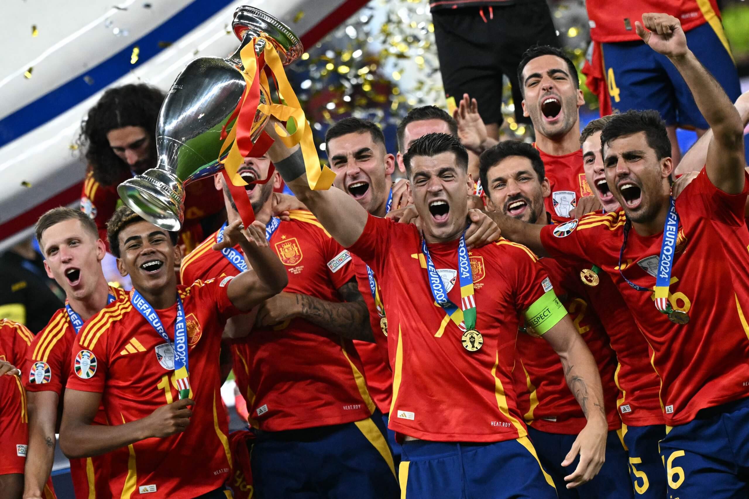 2560x1707 Spain and Argentina's Qatar Finalissima was cancelled. Why couldn't Messi vs Yamal be moved?