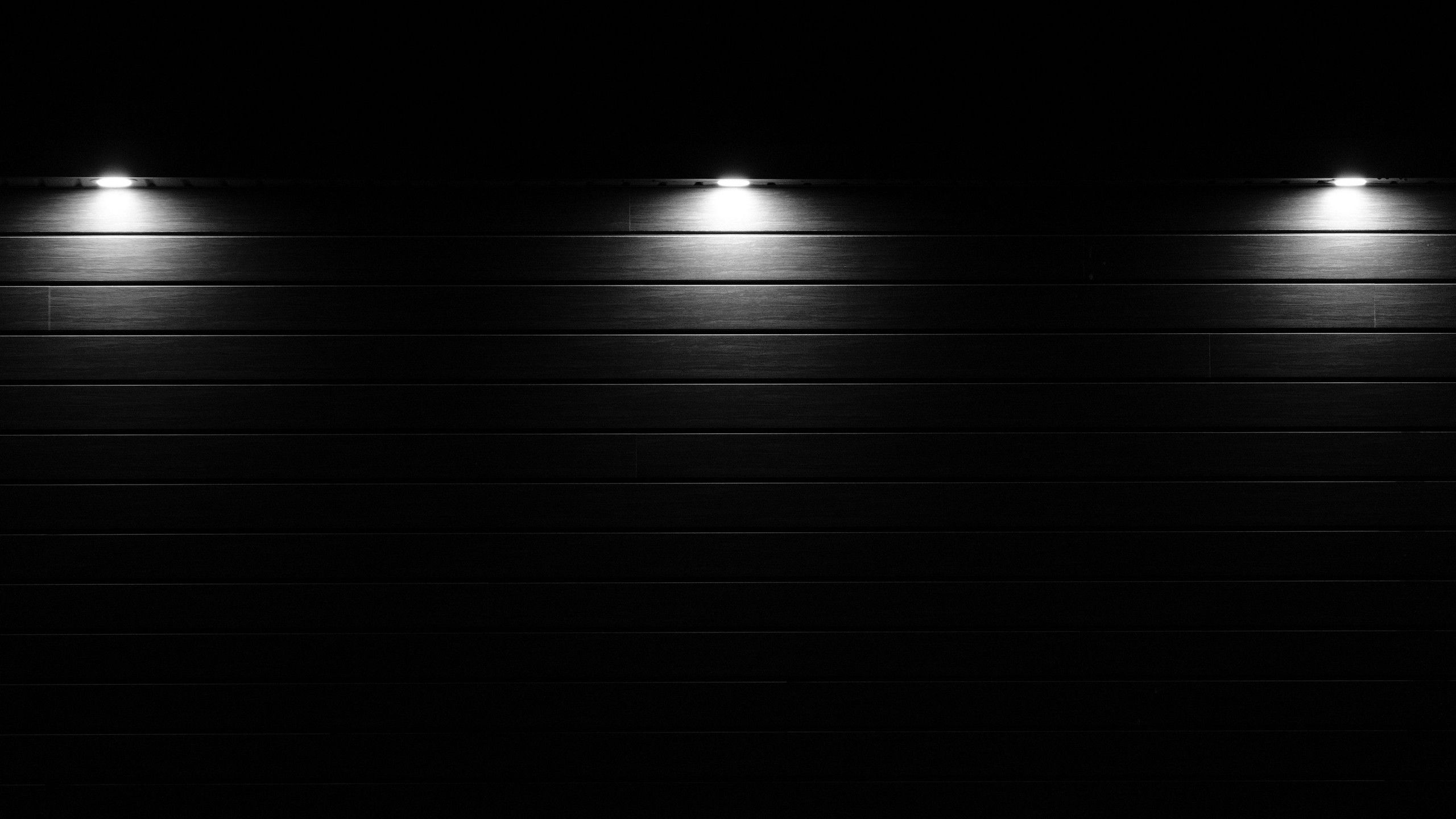 2560x1440 Wall Board Lights Black Background 4K HD Black Background Wallpaper
