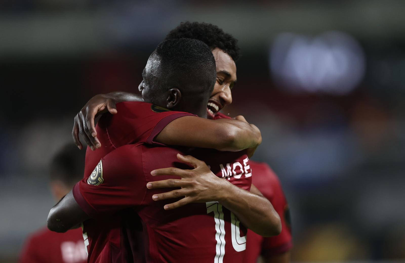 1600x1040 Download Qatar National Football Team Homam Ahmed Wallpaper