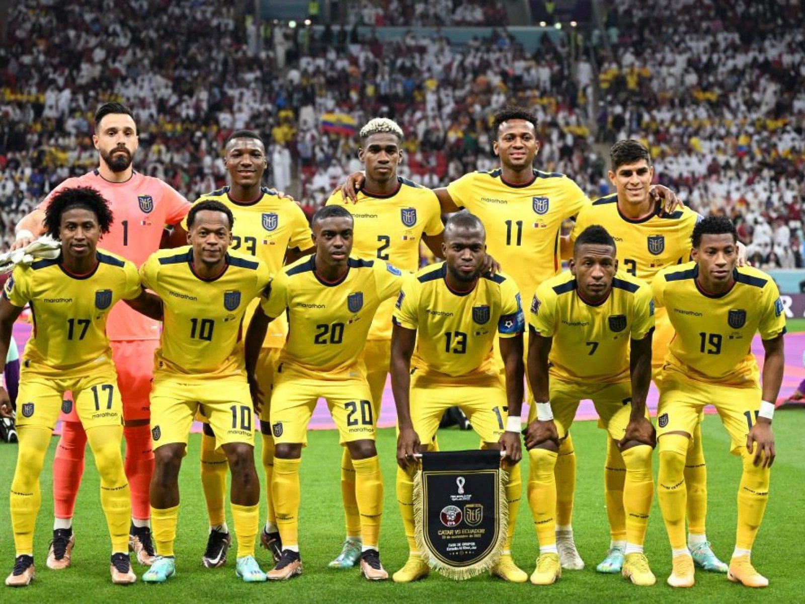 1600x1200 FIFA World Cup 2022: Ecuador Defeats Host Qatar in the Opening Match