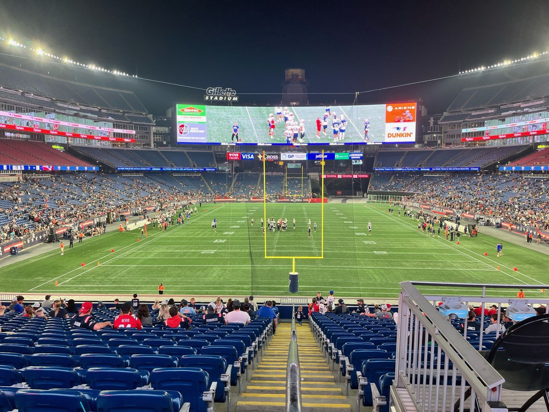 1920x1440 Gillette Stadium unveils new video board during Patriots practice