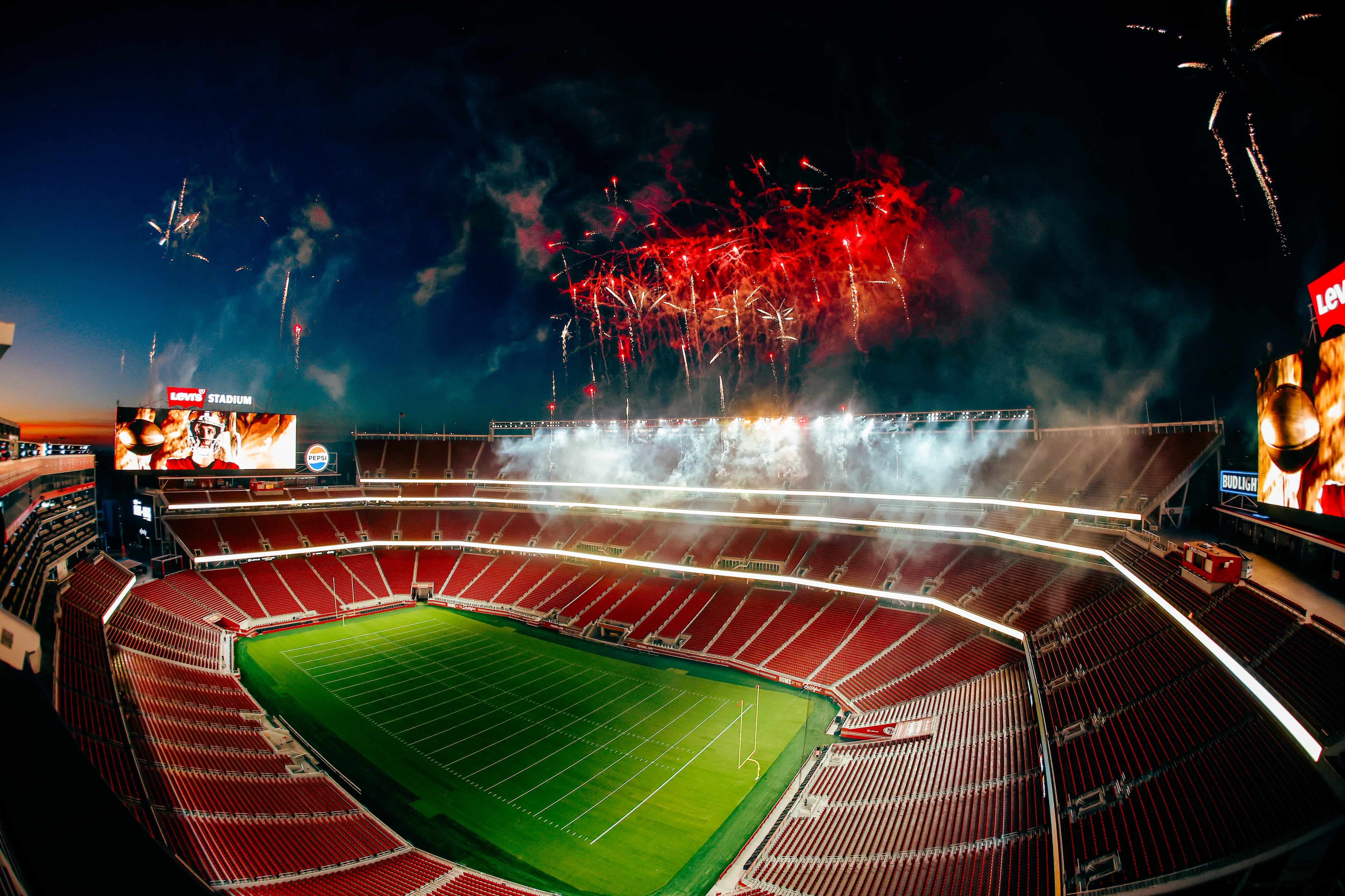 5000x3333 Levi's Stadium becomes NFL's only stadium with “glass to glass” 4K content capability