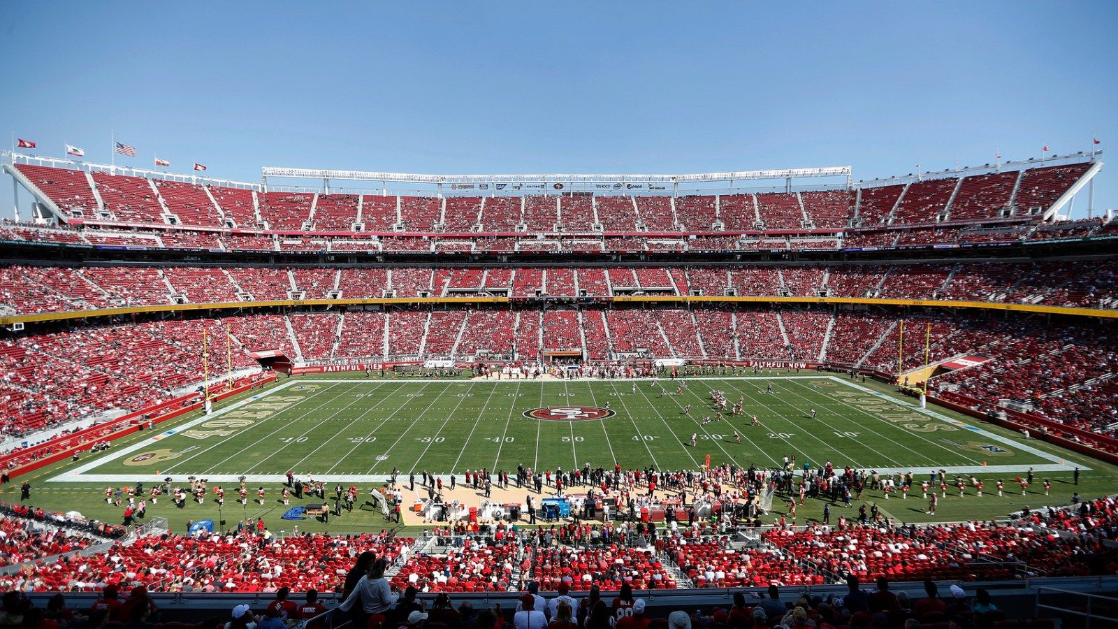 1600x900 Levi's Stadium field usually a mess, so they brought in a new one for the CFP title game