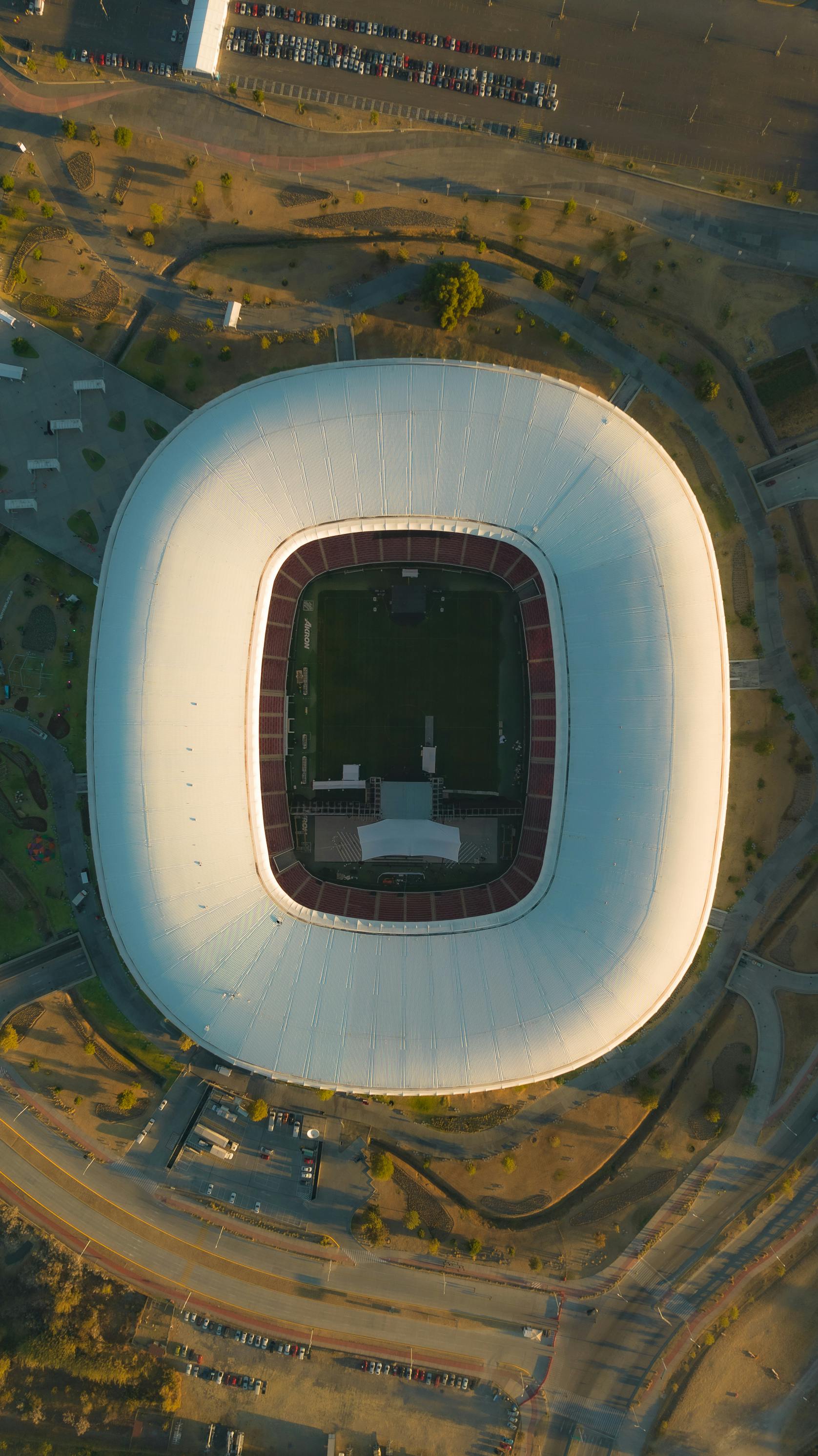 1676x2983 Estadio Akron Stadium · Free