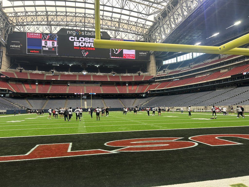 1024x768 Walk through today for #Texans inside NRG Stadium. Christian Harris, Dameon Pierce, Tytus Howard and Cam Robinson are in jersey. Though the action is very light. New TE Harrison Bryant is also