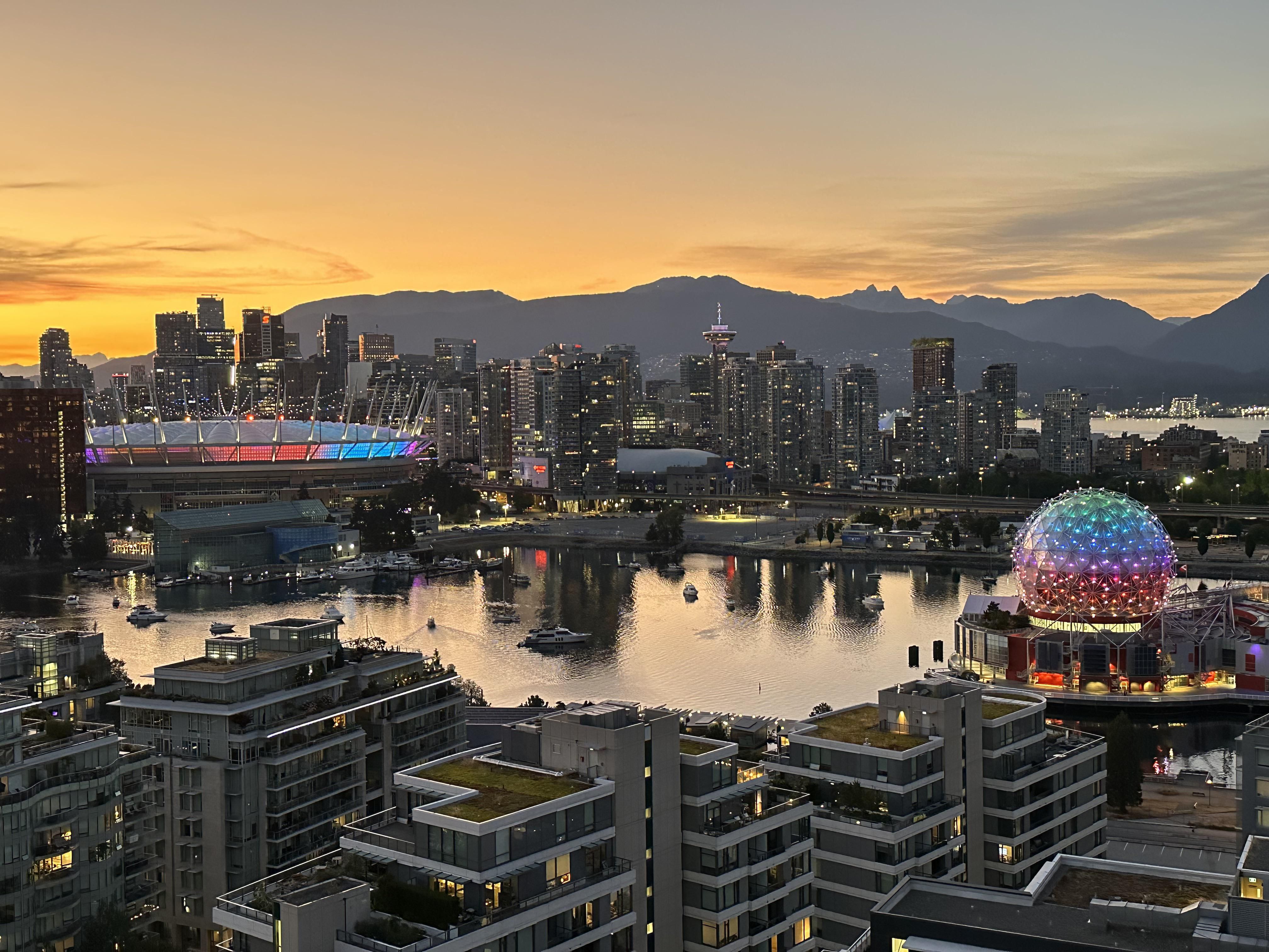 4032x3024 Do science world and BC place match lighting?