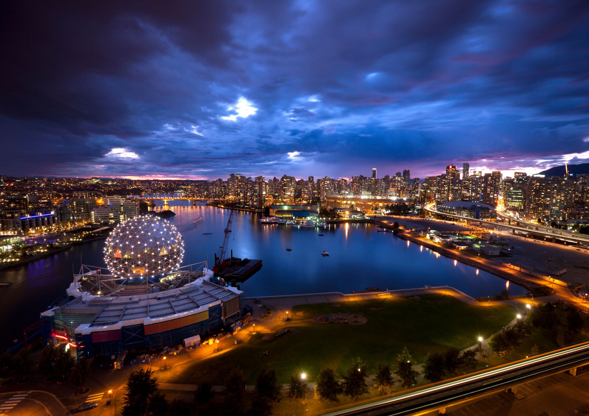 2245x1587 Vancouver Macnabs Team