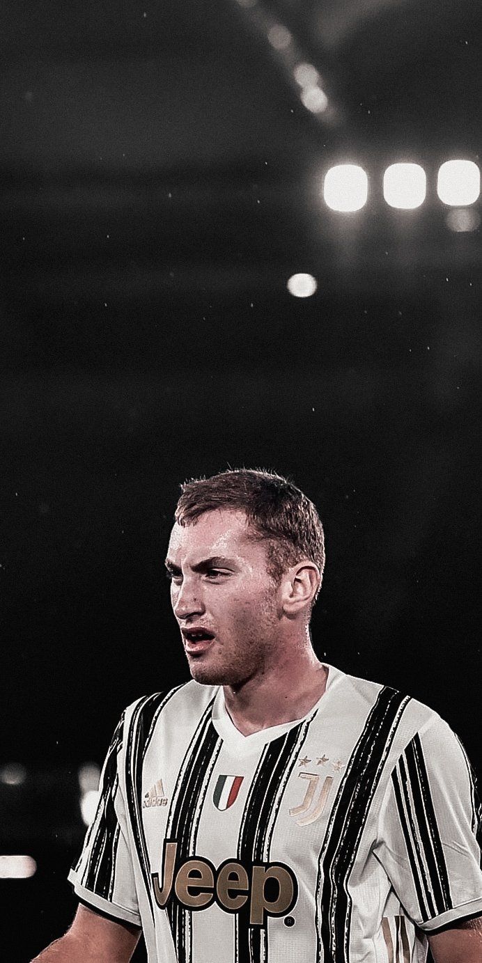 692x1383 Dejan Kulusevski Wallpaper
