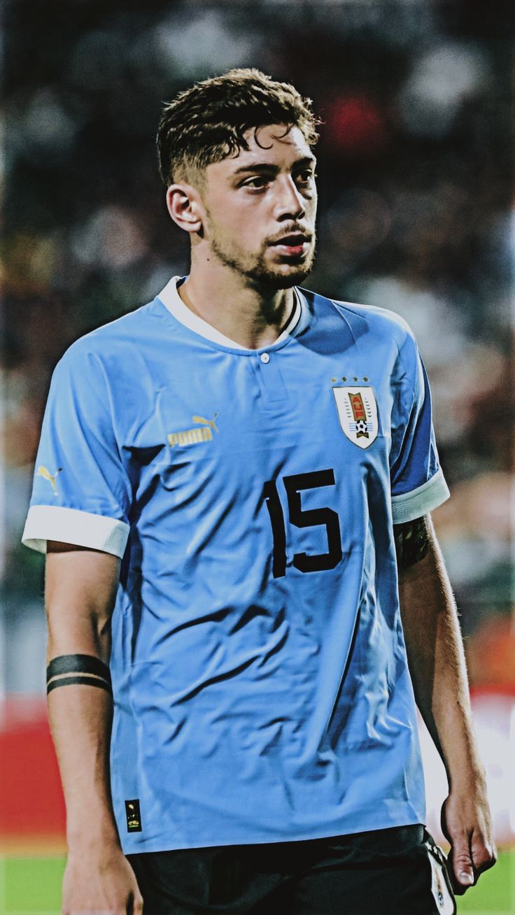 736x1308 Federico Valverde