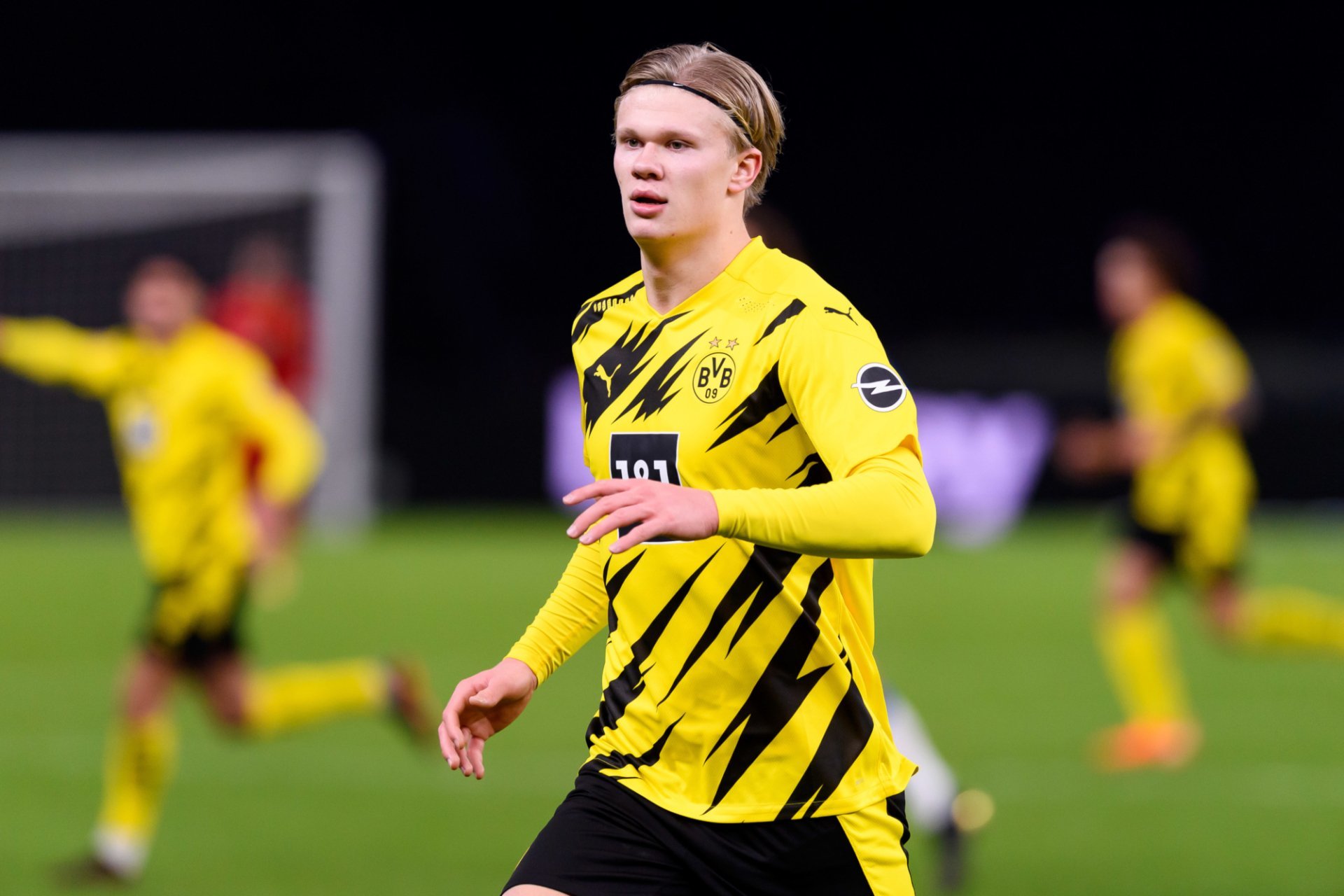 1920x1280 Download Norwegian Soccer Erling Haaland Sports HD Wallpaperx1333