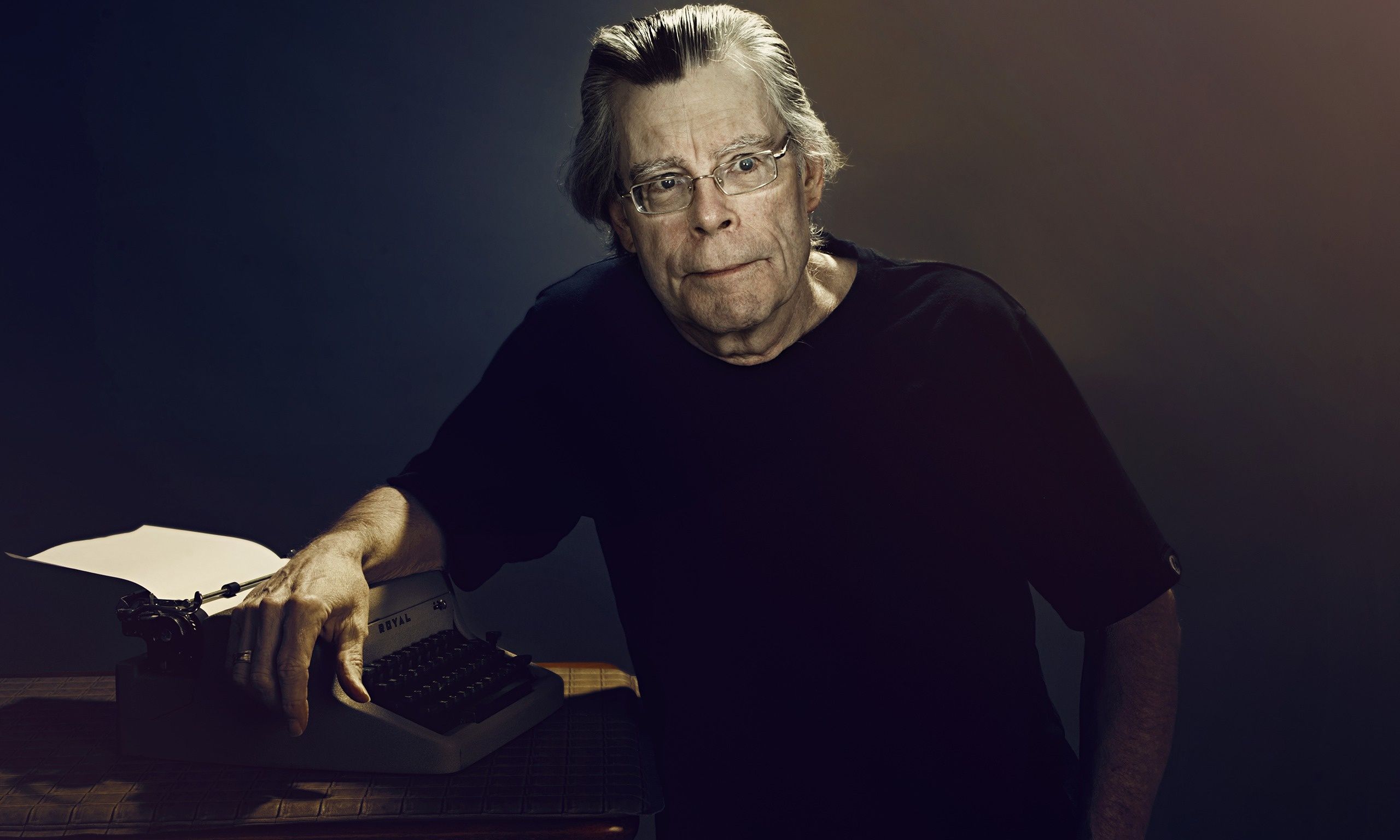 2560x1536 Stephen King Wallpaper