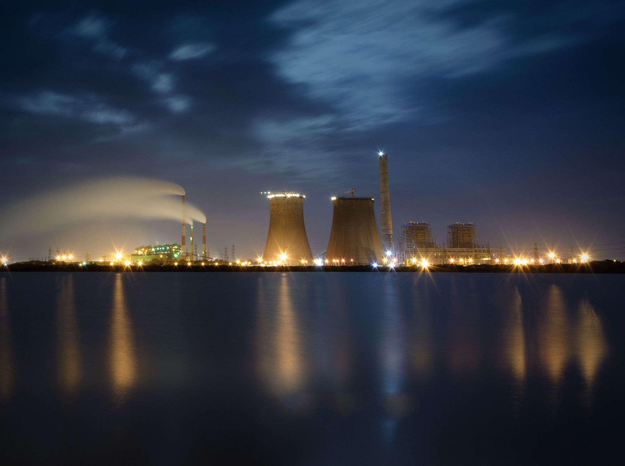 2000x1491 Tuticorin Thermal Power Station at Night