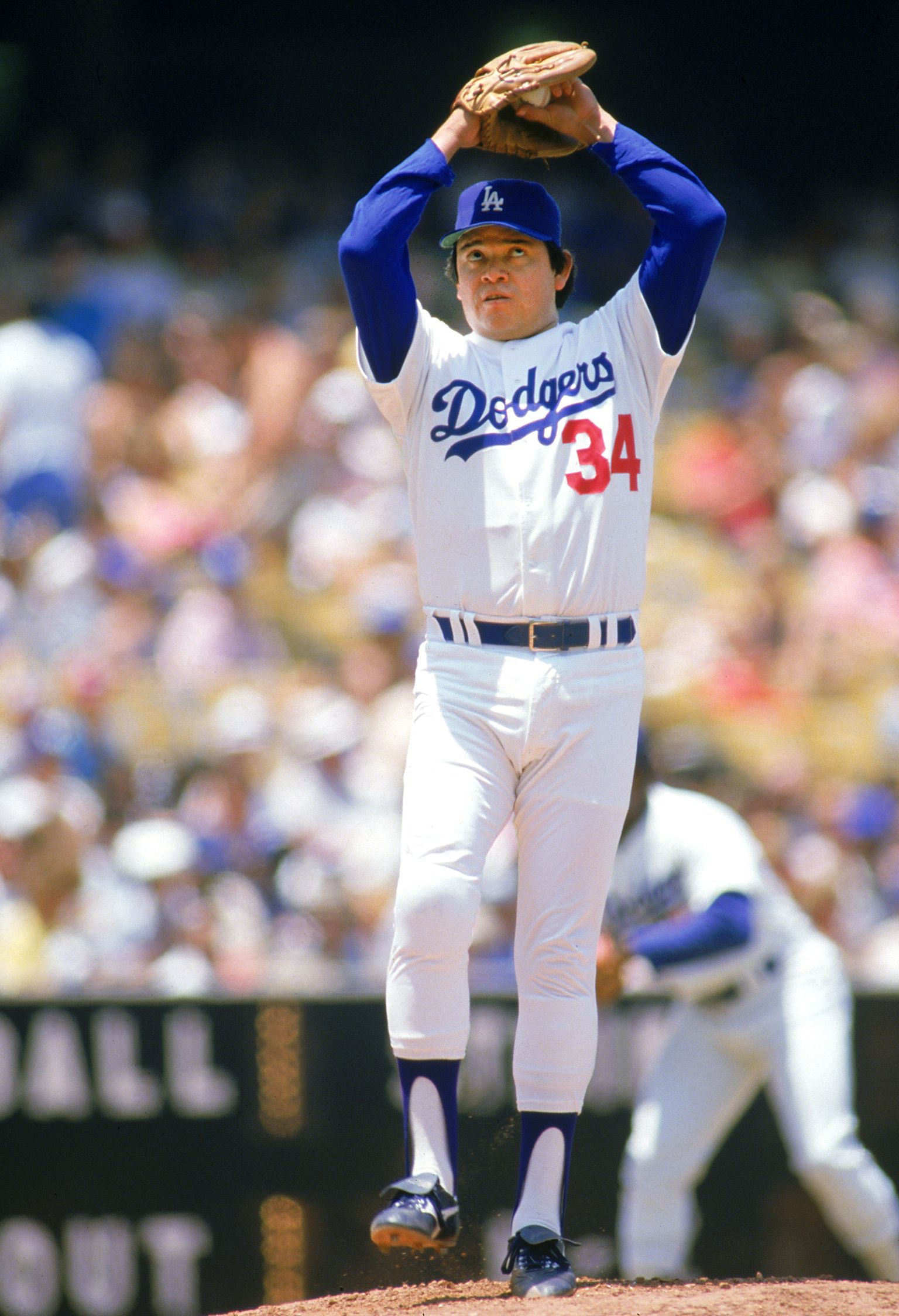 1536x2248 Fernando Valenzuela extraños