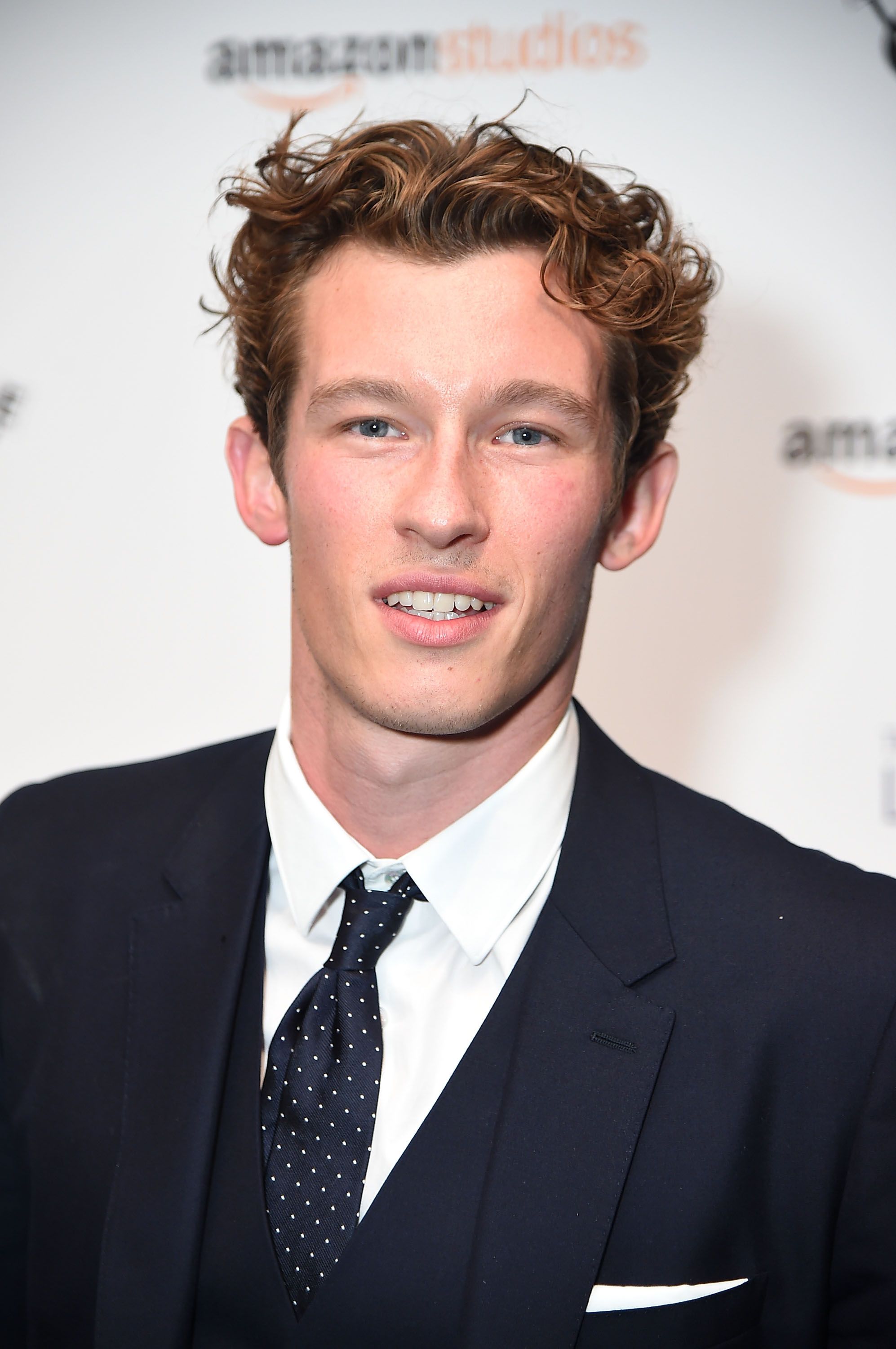 1994x3000 Callum Turner Wallpaper