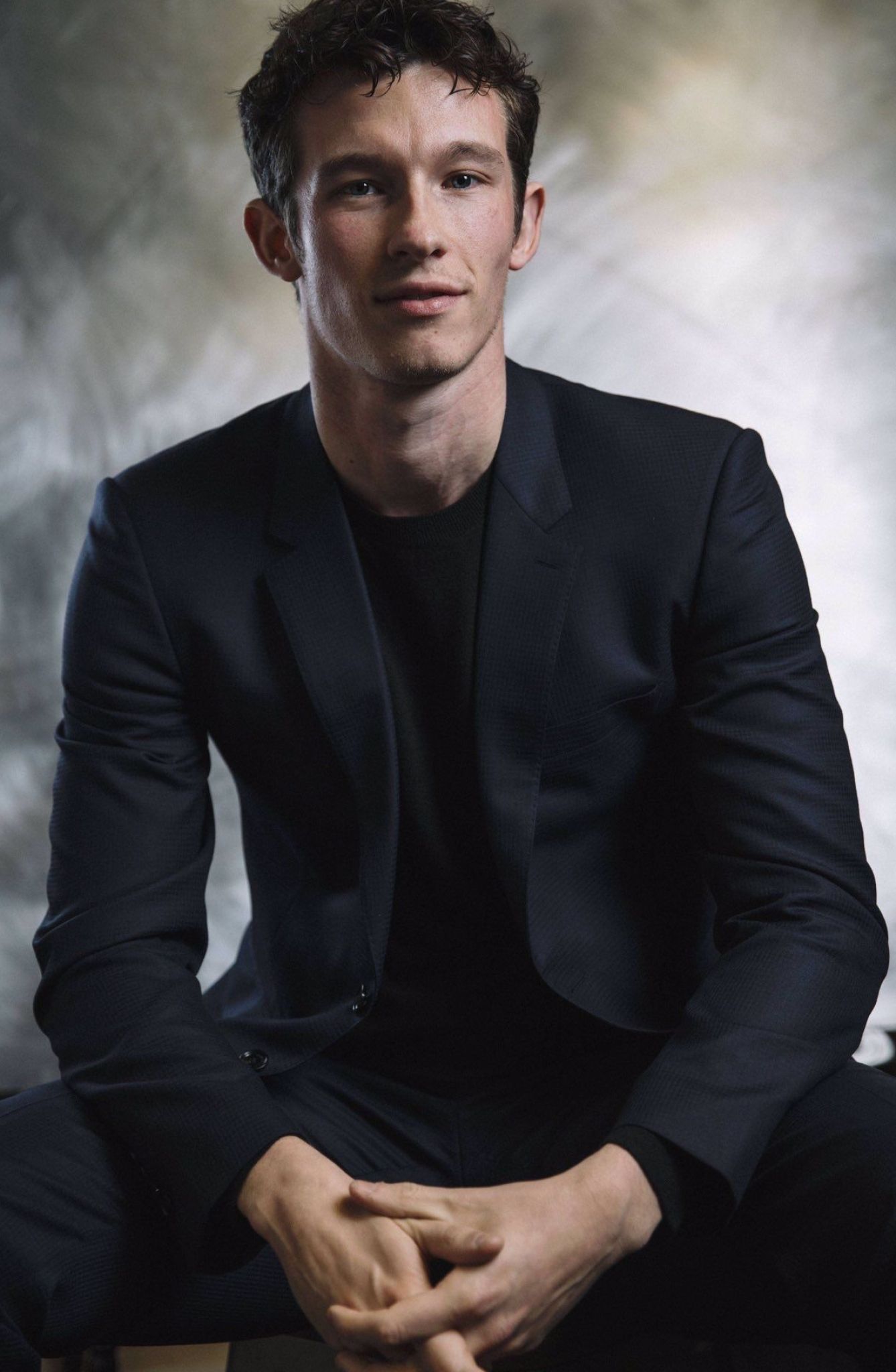 1338x2048 Callum Turner Wallpaper