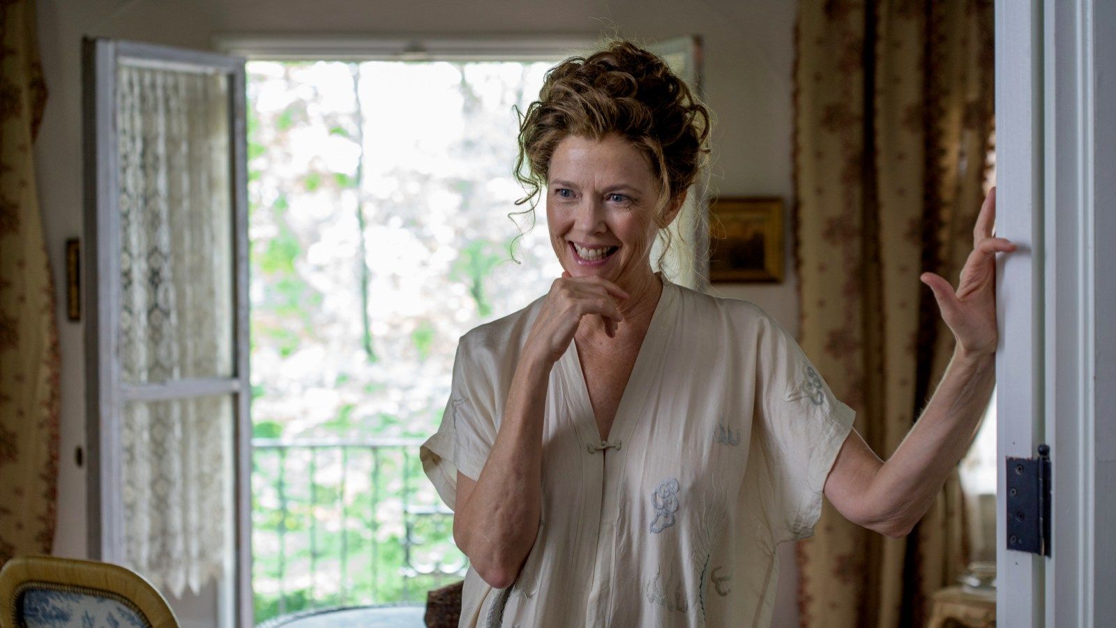1600x900 Annette Bening: returning to 'The Seagull' a labor of love