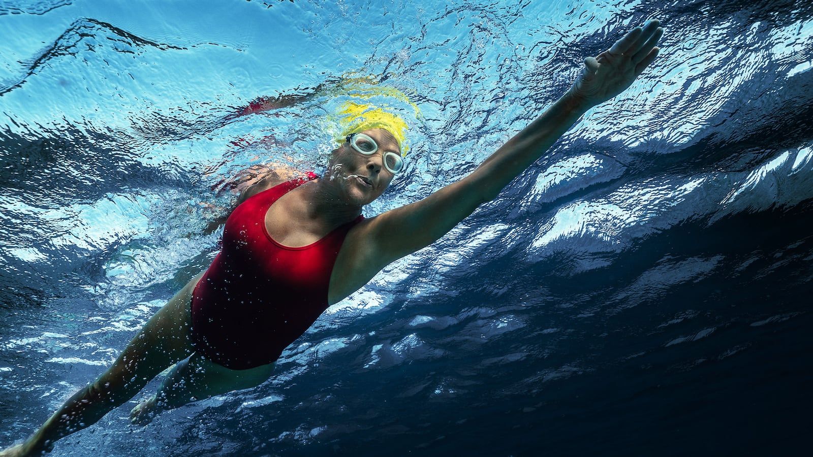 1600x900 Annette Bening 'Nyad' Review: Swimming Biopic Is Too One Note To Enjoy