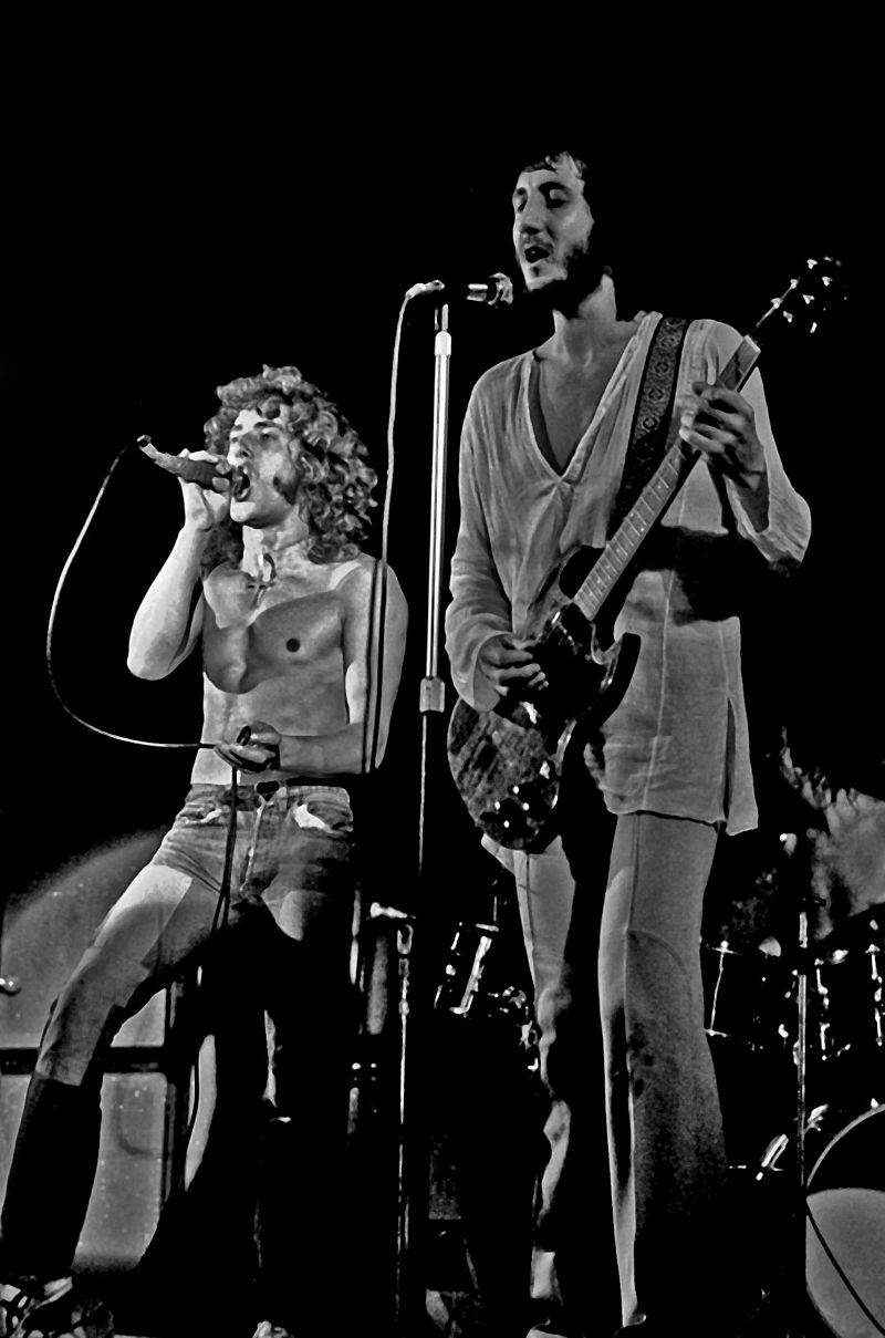 800x1209 Download Iconic Music Band The Who John Entwistle&Roger Daltrey Wallpaper