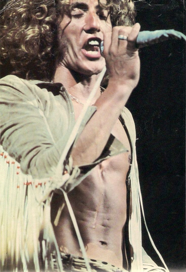 736x1075 Roger Daltrey