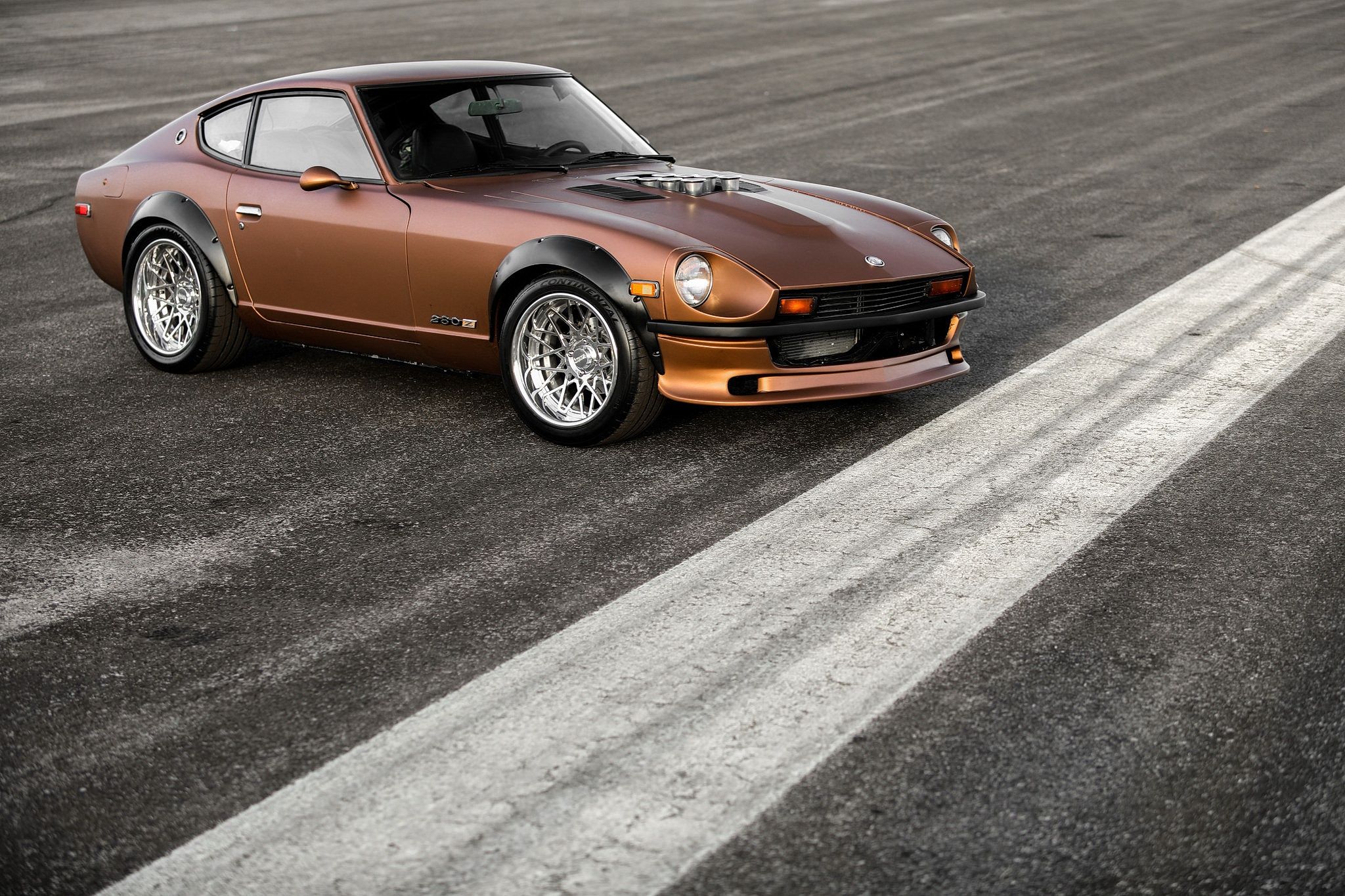 2048x1365 Orange Datsun 240Z