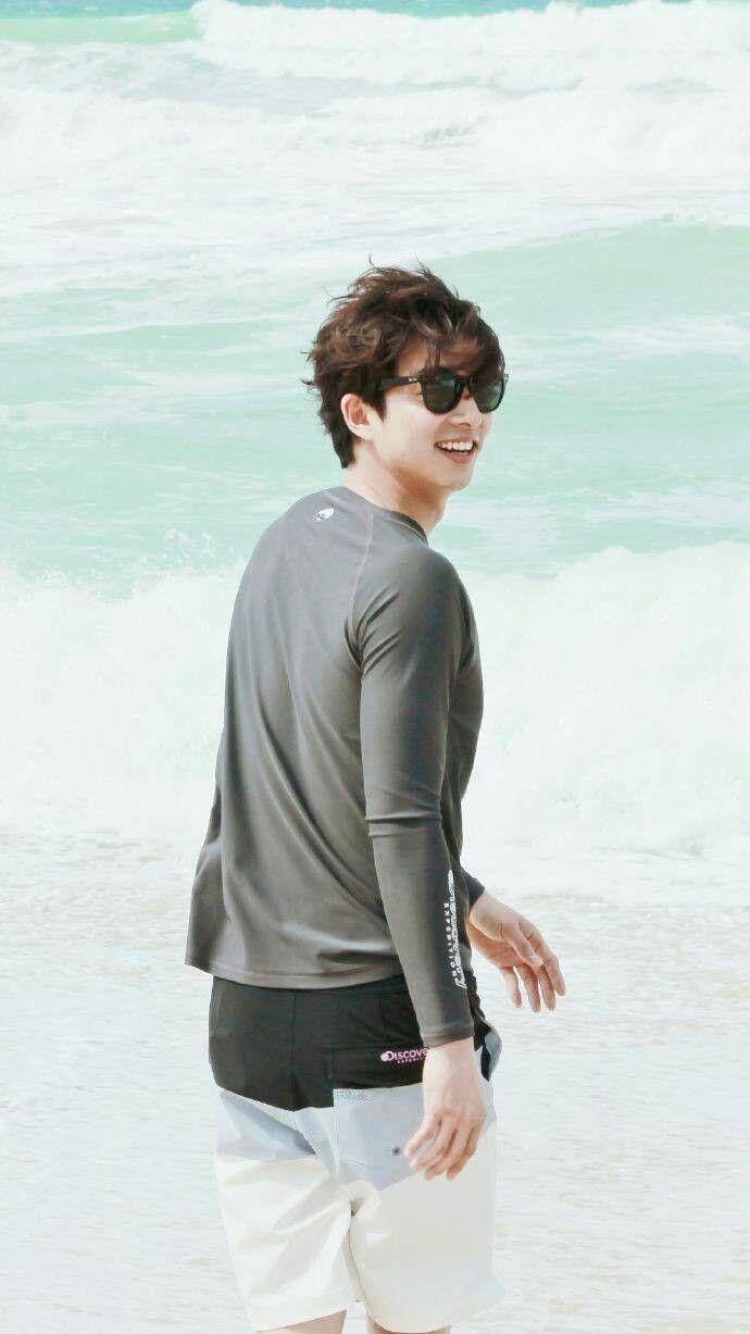 690x1227 K actors. Gong yoo, Korean actors, Goong yoo