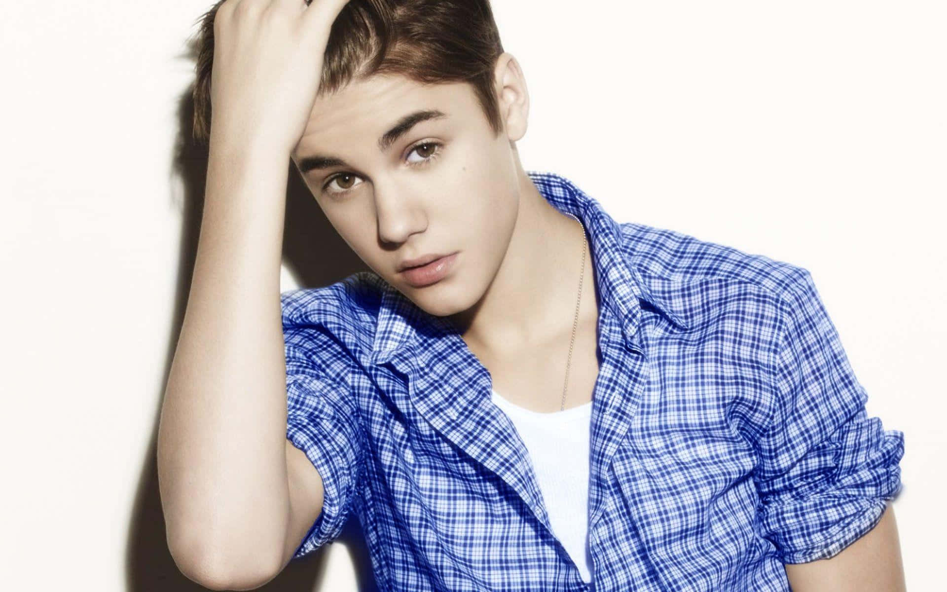 1920x1200 Justin Bieber Picture