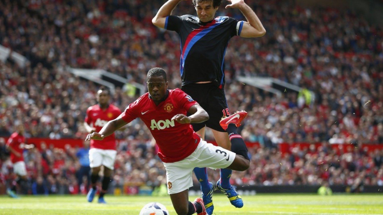 1600x900 Evra Pinpoints United's Weaknesses as he Targets Ten Consecutive Victories